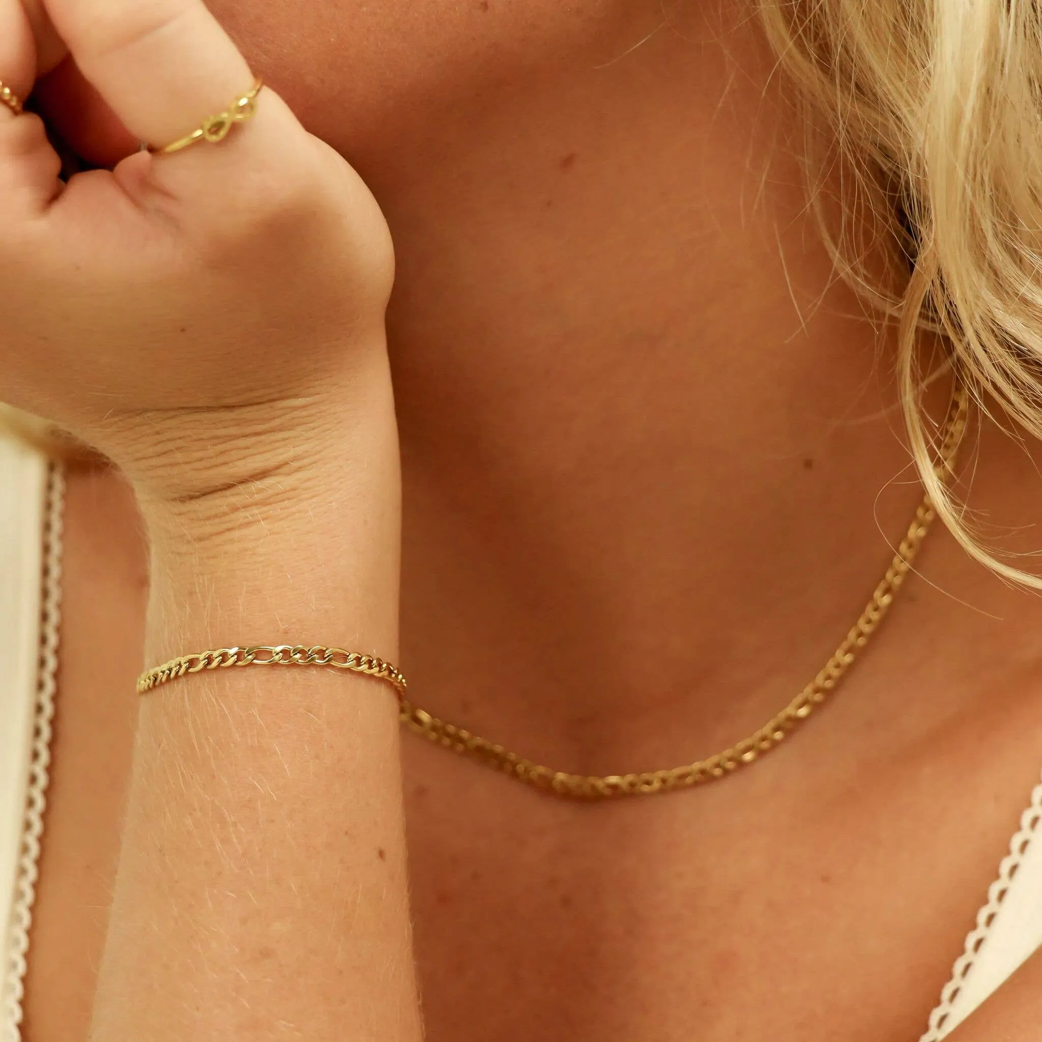 18K Gold Figaro Chain Bracelet / Anklet: 8" / 6mm
