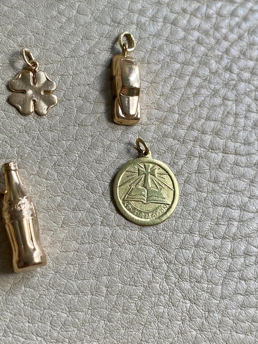18k gold Swedish vintage charm or pendant - Coca-Cola Bottle