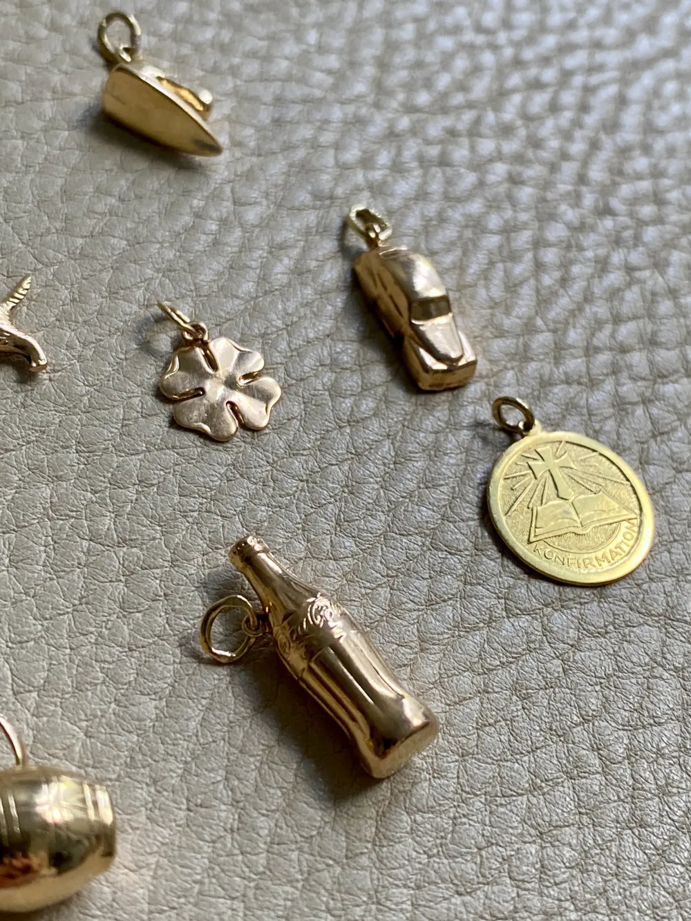 18k gold Swedish vintage charm or pendant - Coca-Cola Bottle