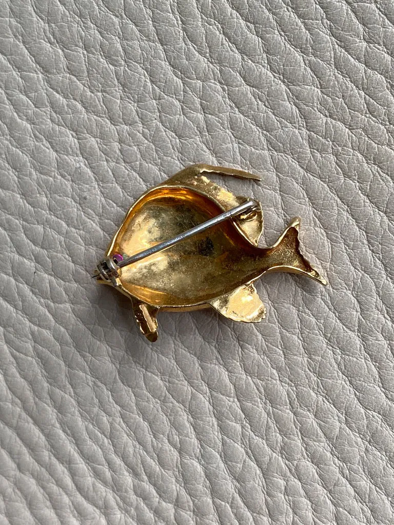 18k Gold Tropical Fish Brooch with Enamel Detail and Ruby Eye