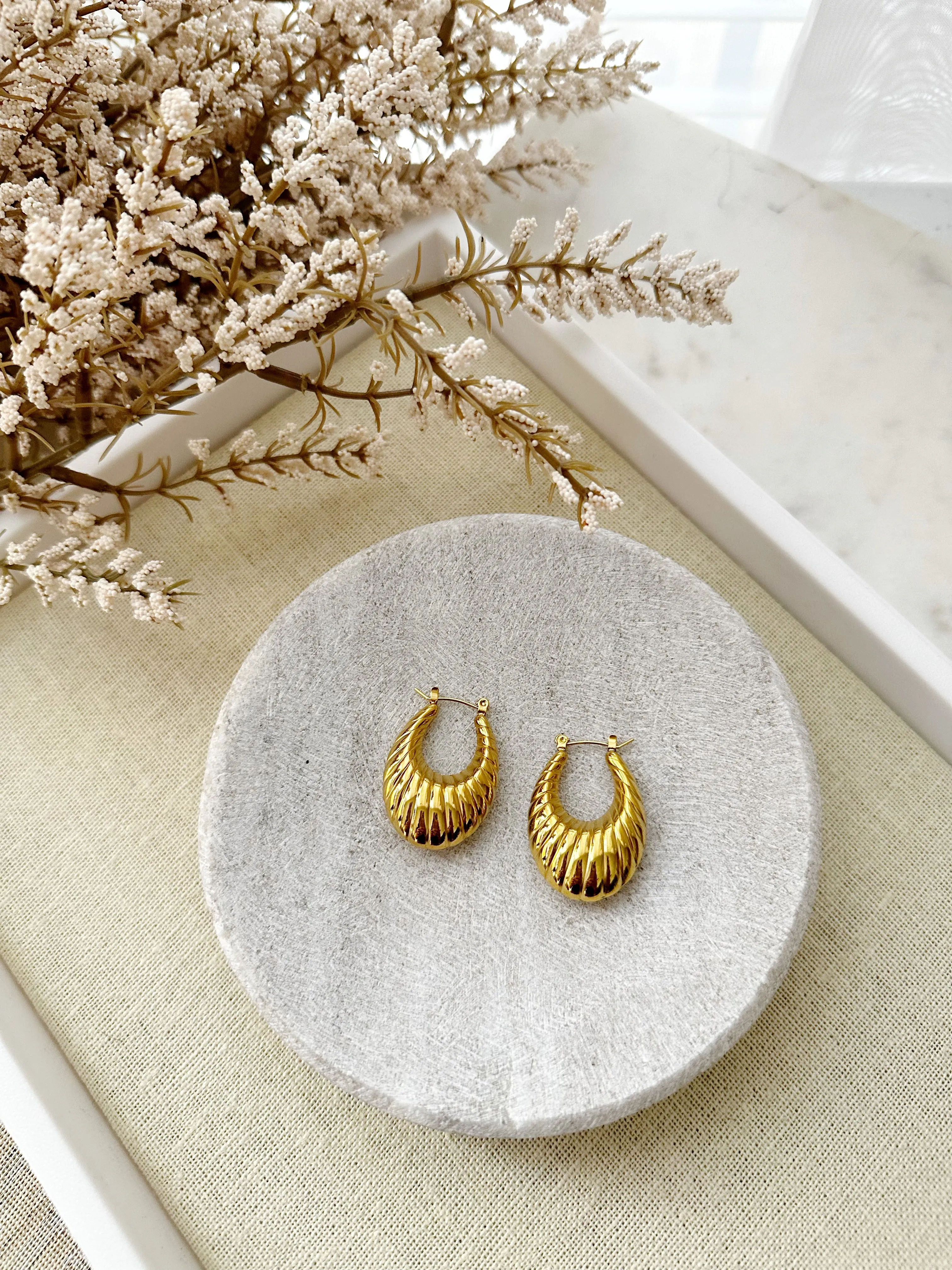 8356JE - Azalea Gold Filled Hoop Earrings