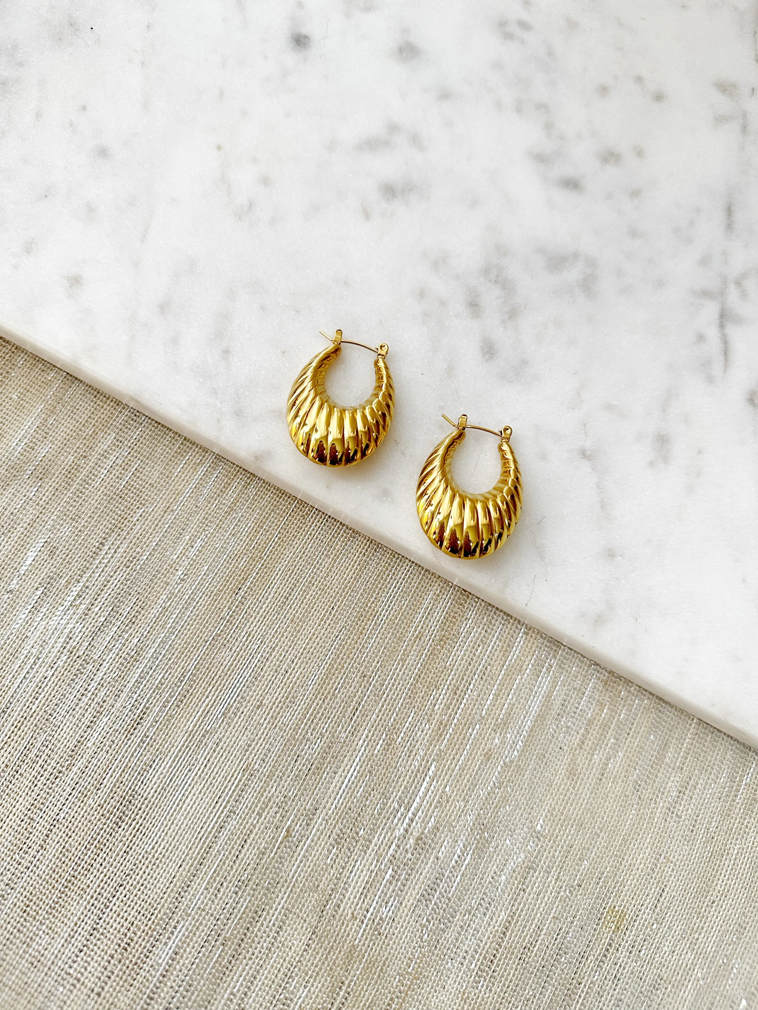 8356JE - Azalea Gold Filled Hoop Earrings
