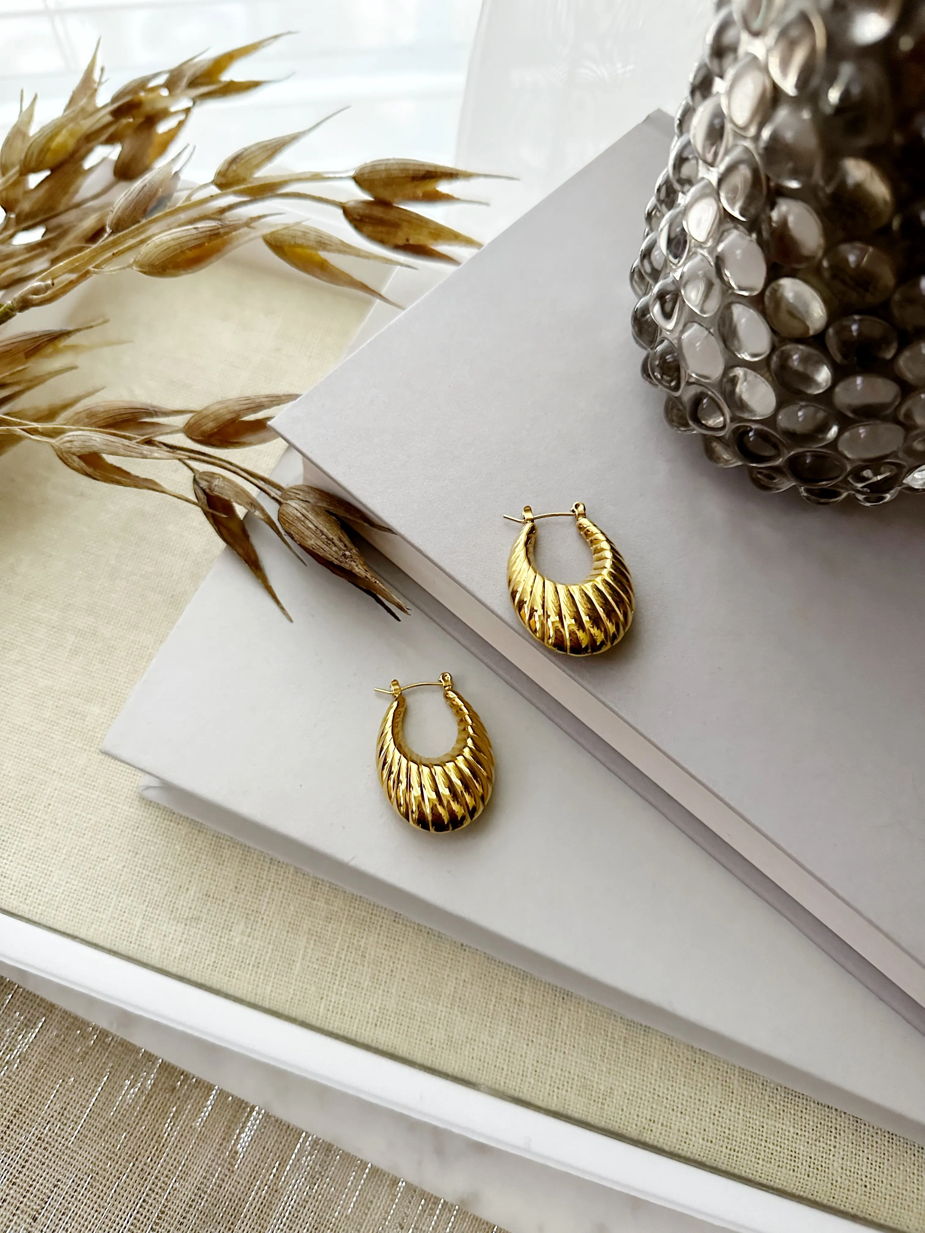 8356JE - Azalea Gold Filled Hoop Earrings