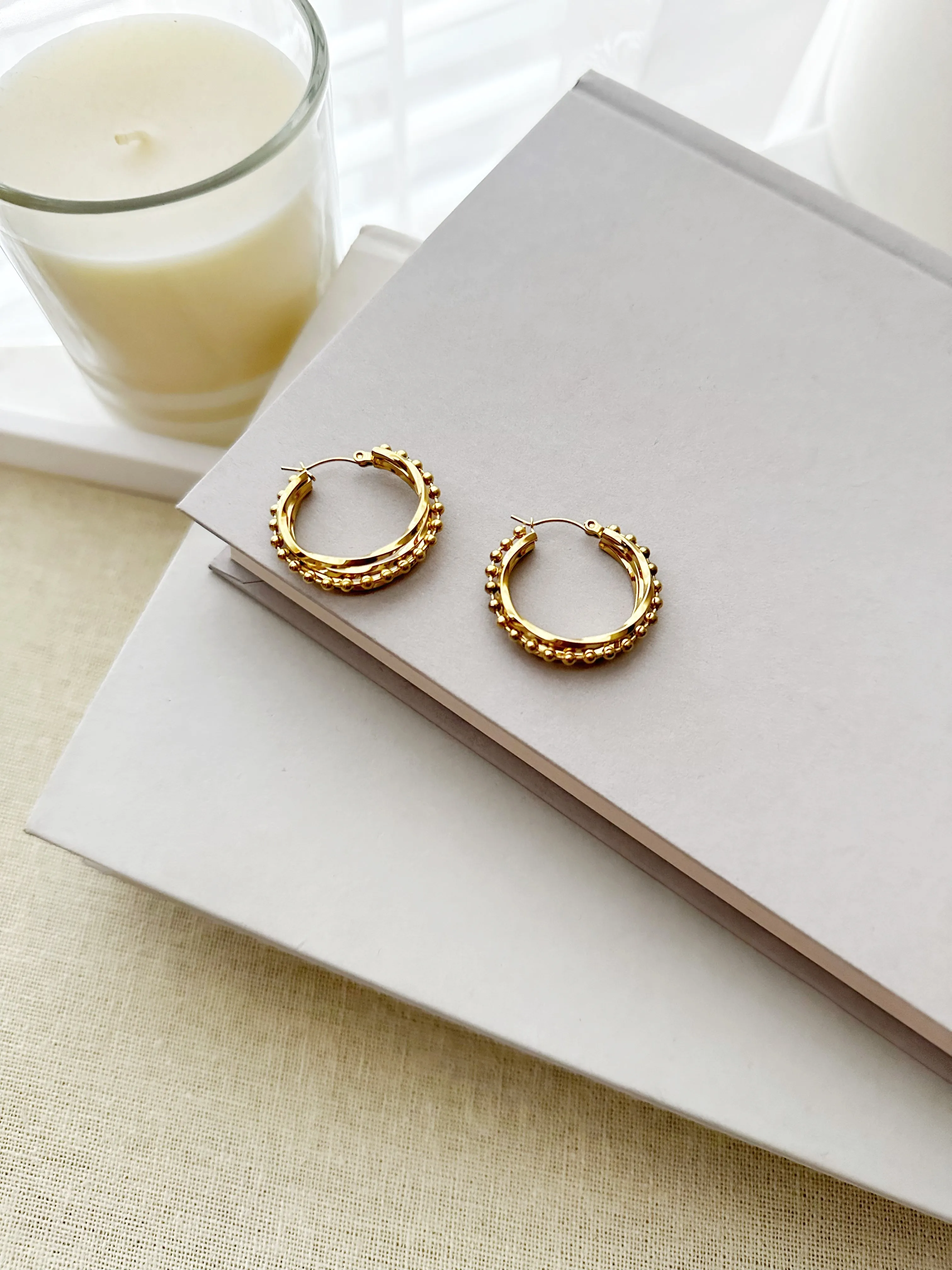 8357JE - Tony Gold Filled Hoop Earrings