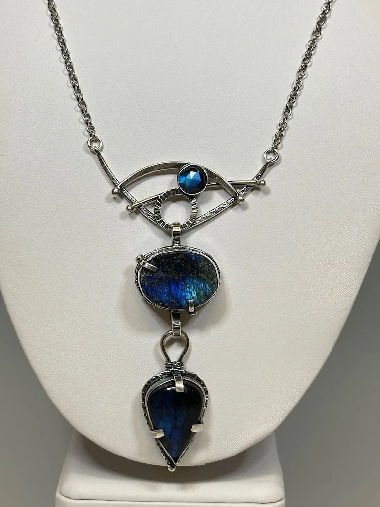 .925 EYE OF THE BLUE LAKE PENDANT WITH LABRADORITE NECKLACE  BR309