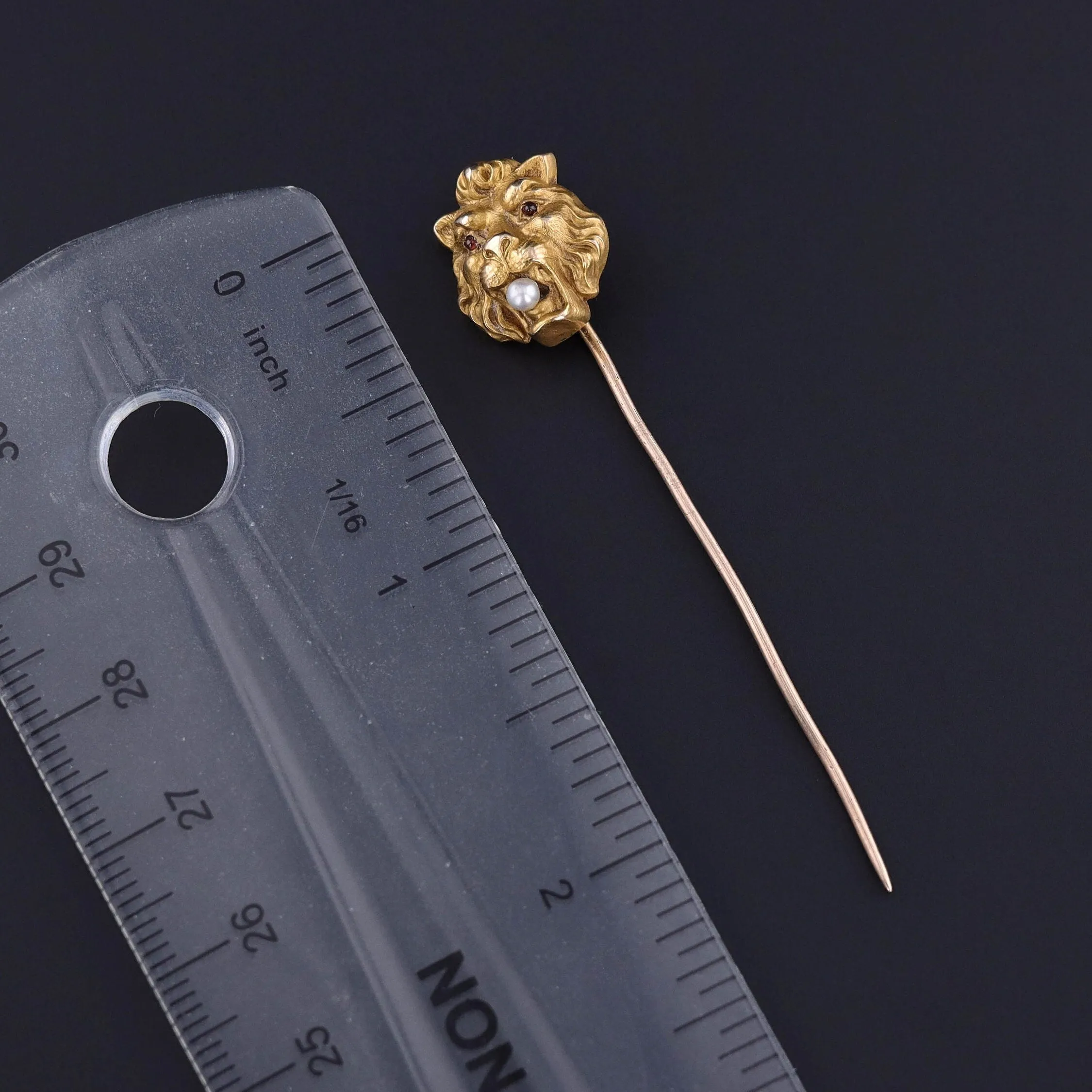 Antique Lion Stickpin of 10k Gold
