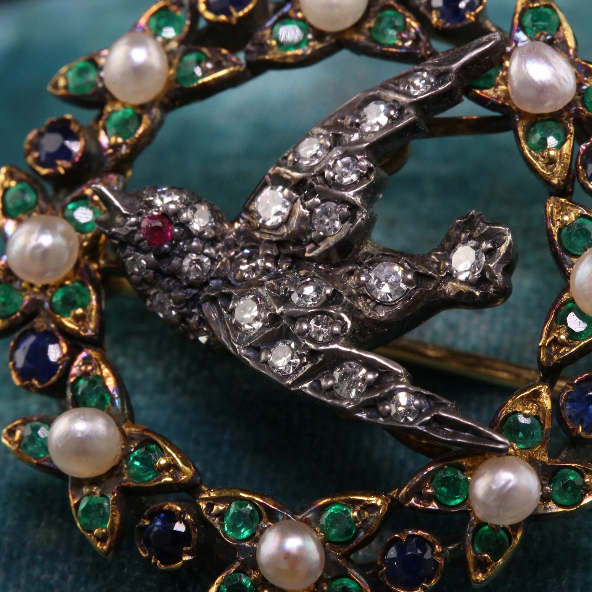 Antique Victorian 18K Yellow Gold and Silver Topped Diamond Swallow Bird Pin