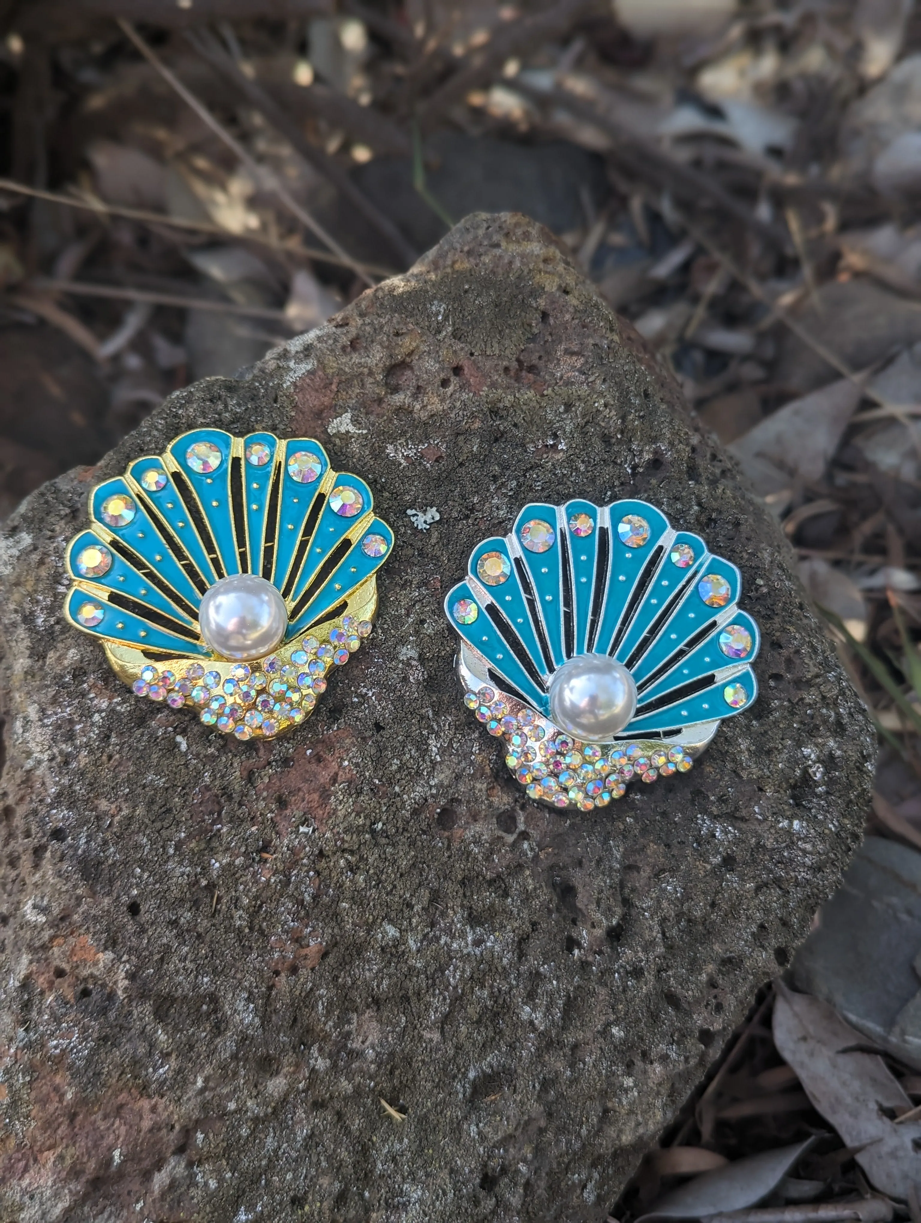 Ariel Mermaid Seashell Brooch and Earrings set