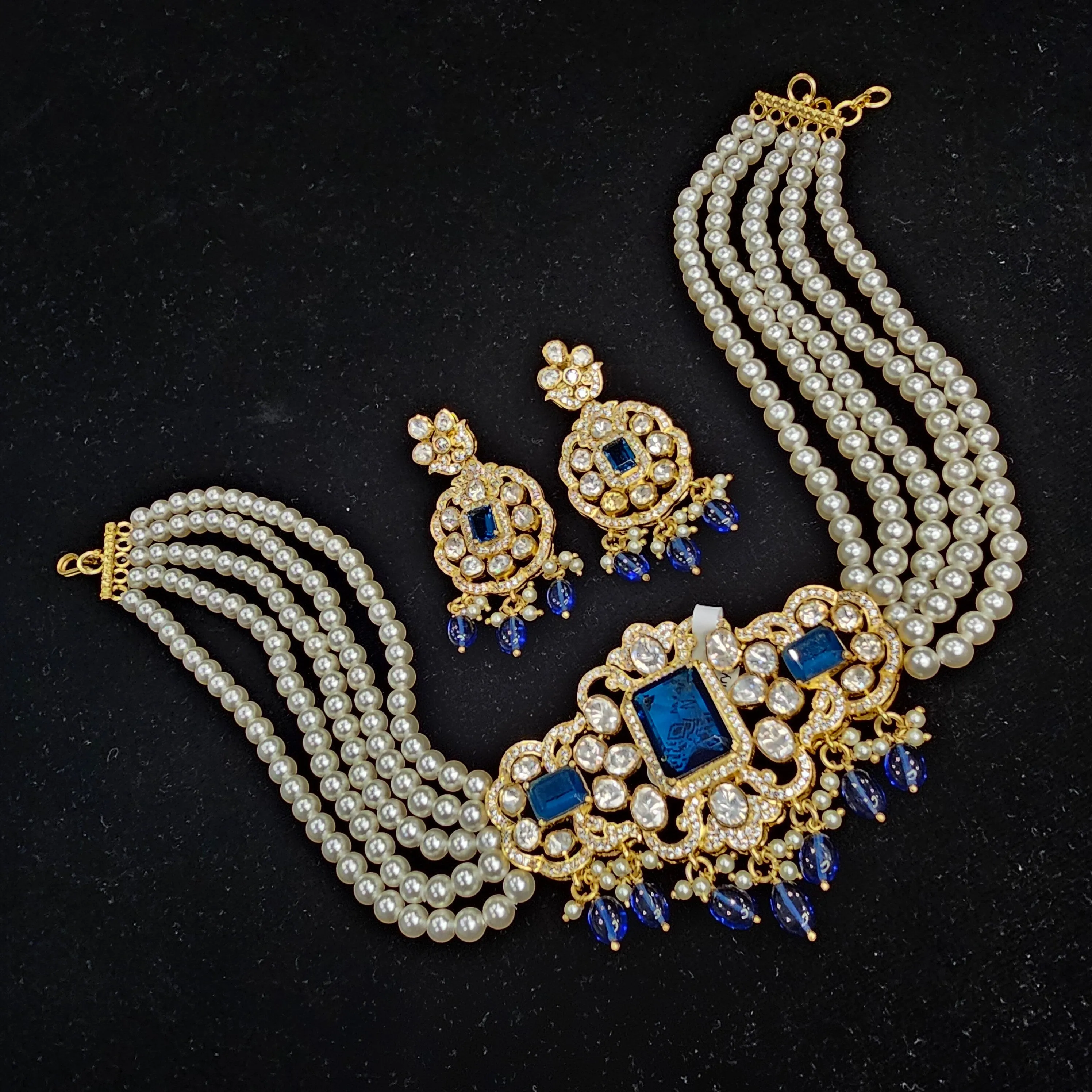 Blue Moissanite choker set