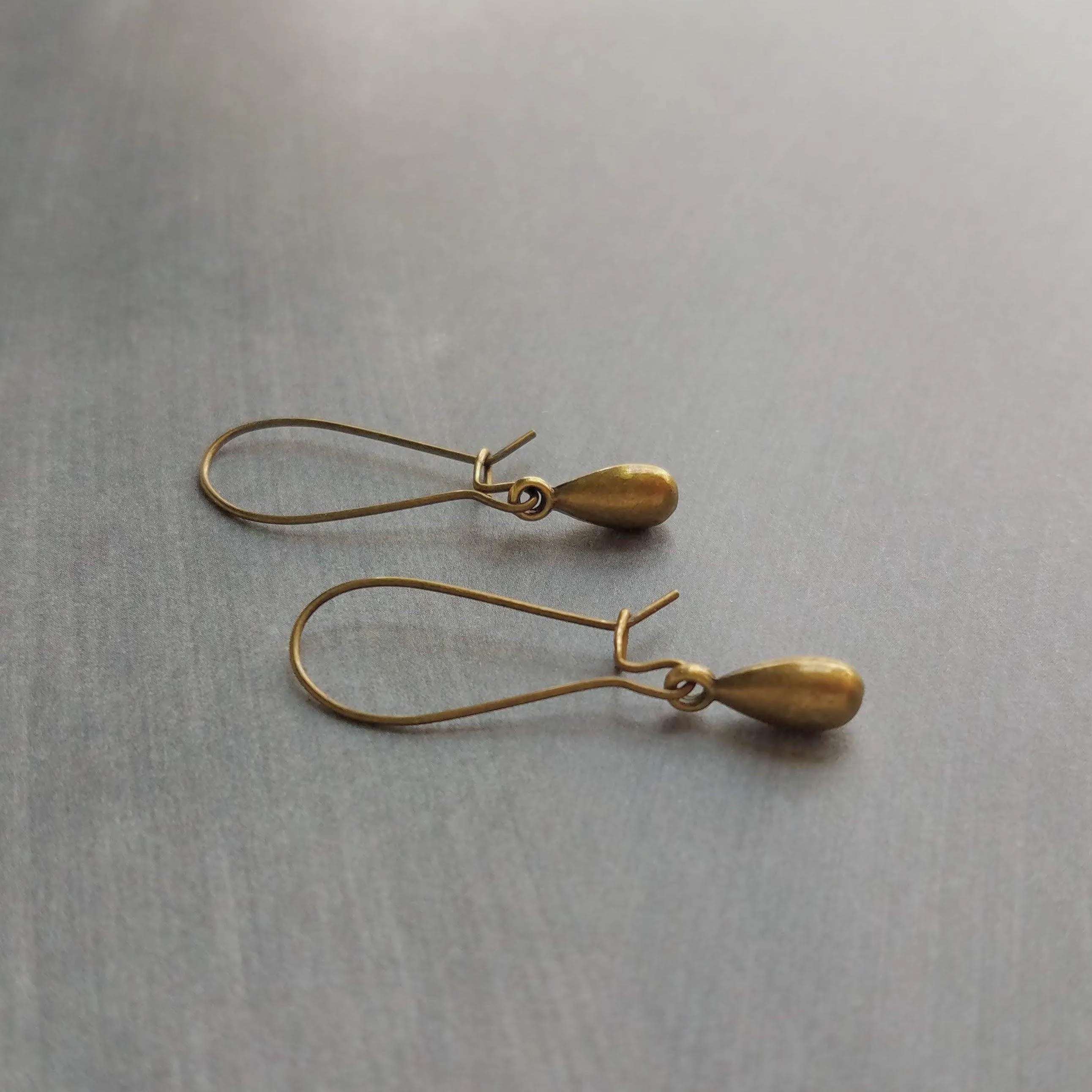 Bronze Drop Earrings, small drop earring, brass teardrop earring, simple teardrop earring, little brass drop earring, latching kidney hook
