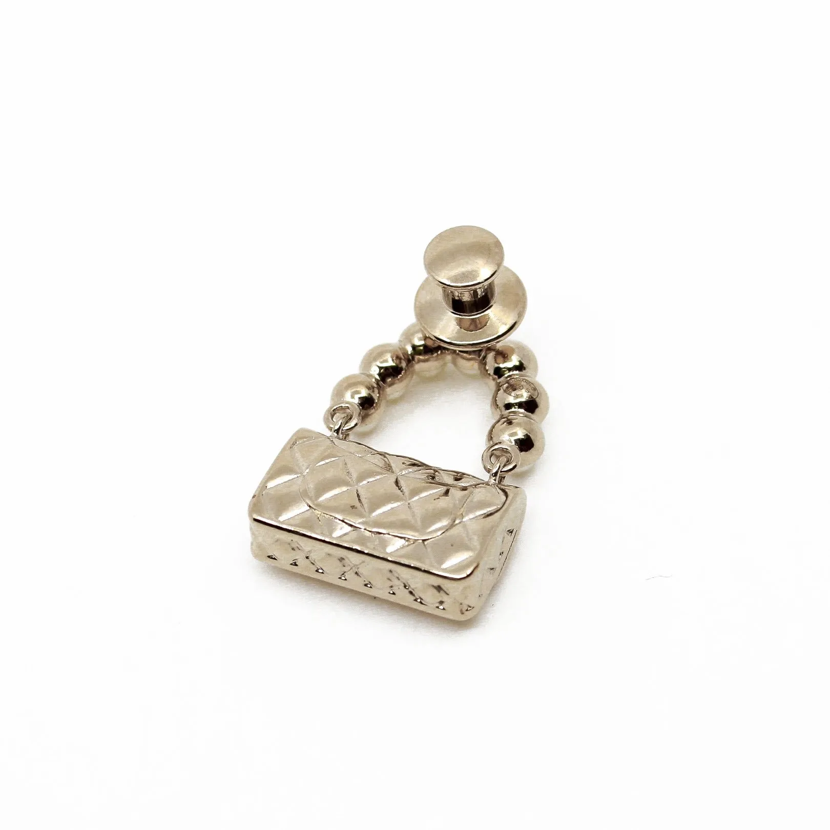 chanel bag brooch with pearl in ghw