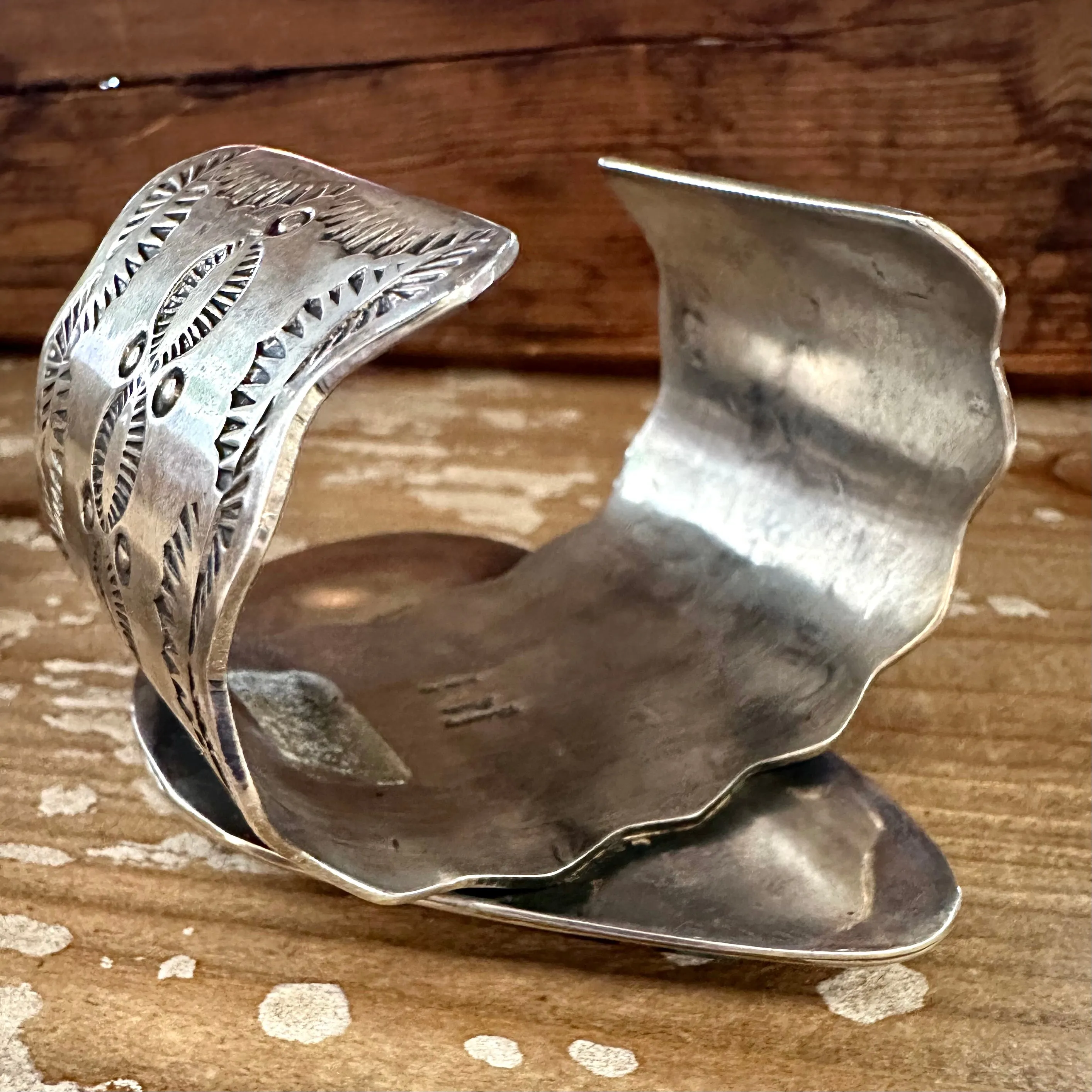 CHIMNEY BUTTE Navajo Large Turquoise & Silver Cuff