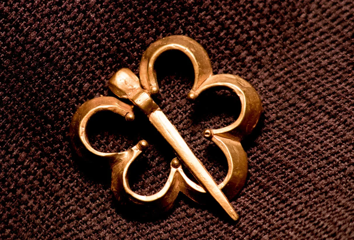 Cinquefoil brooch 14th - 15th C - W-15