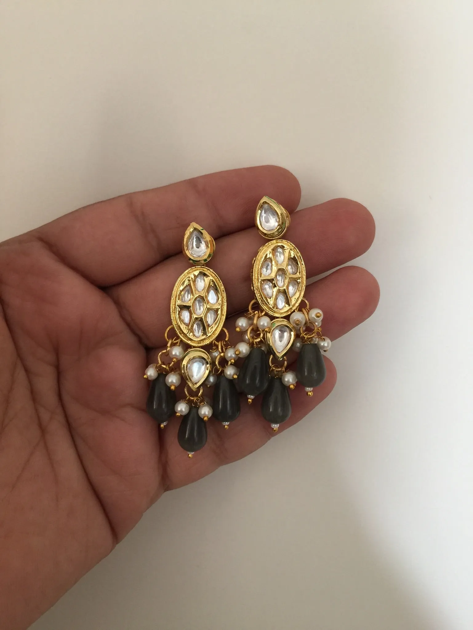 Classic Kundan Choker with Earrings and Maangtikka