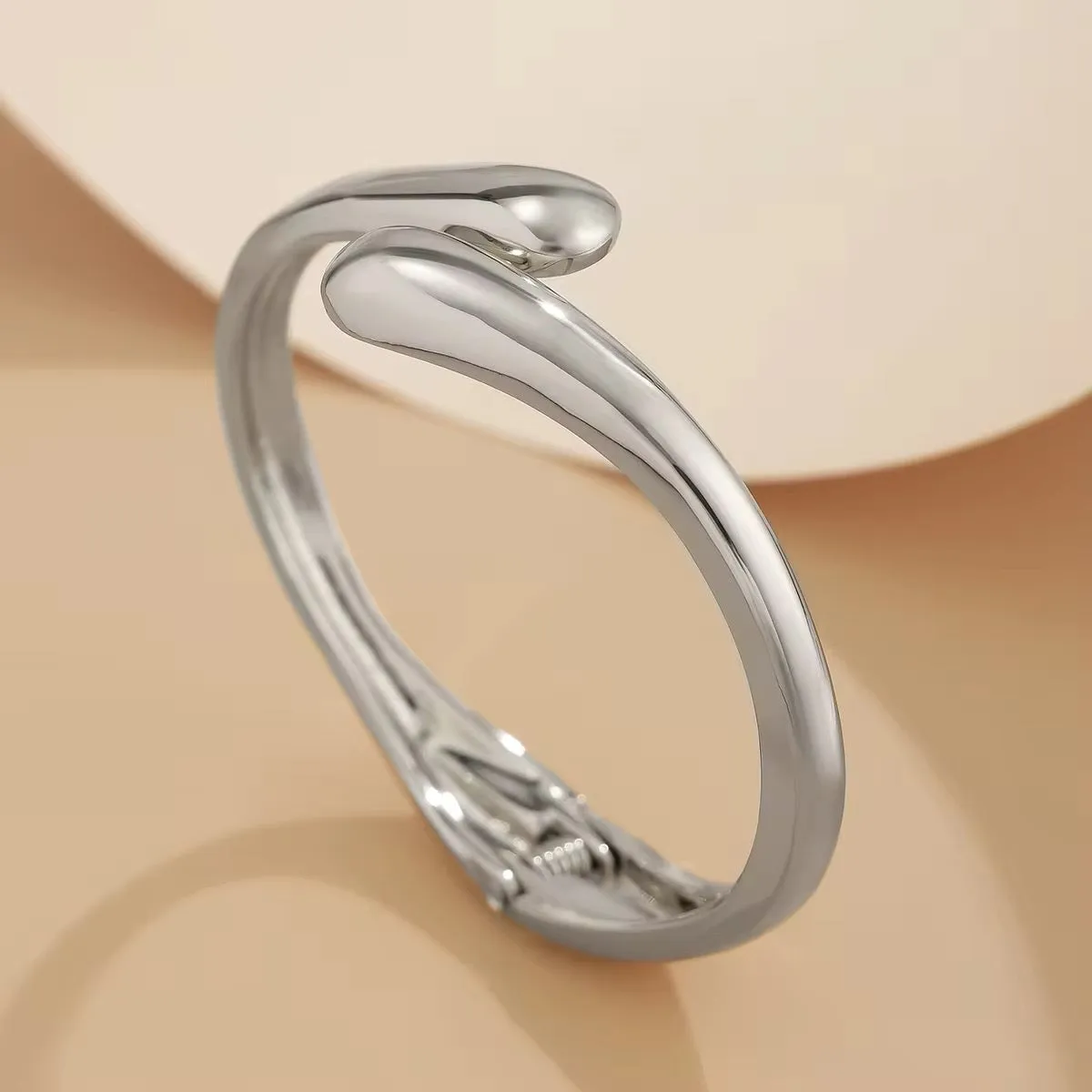 Classic Simple Charm Smooth Metal Water Drop Shaped Bangles
