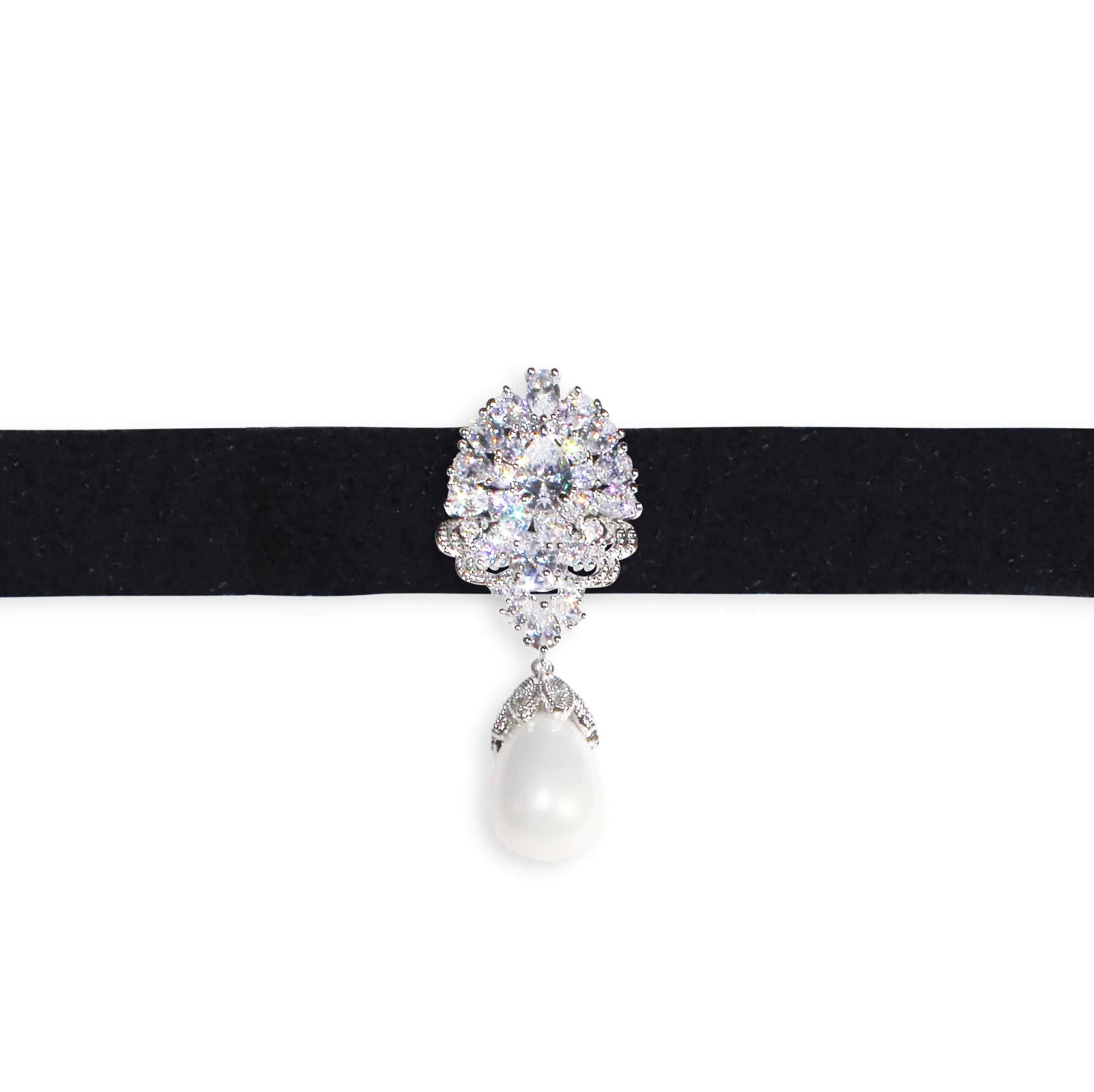 Crystal Gemstone with a Pearl Choker