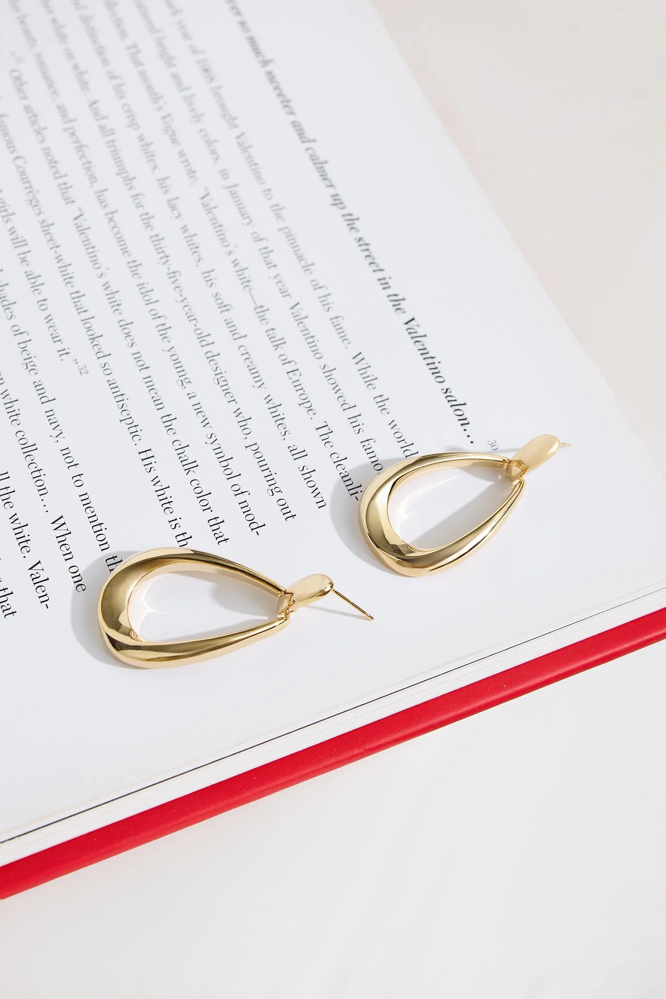 Dahlia Earrings Gold