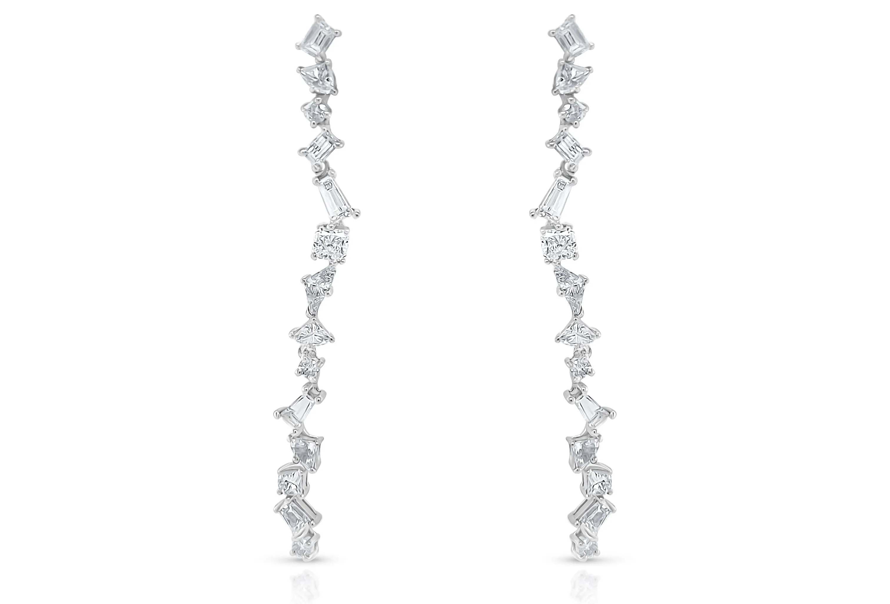 Earrings 18kt White Gold and 3.15 carats of Mixed-Cut Inline Diamond