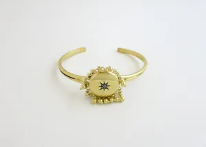Elegant, vintage inspired, gold-plated brass round locket bracelet