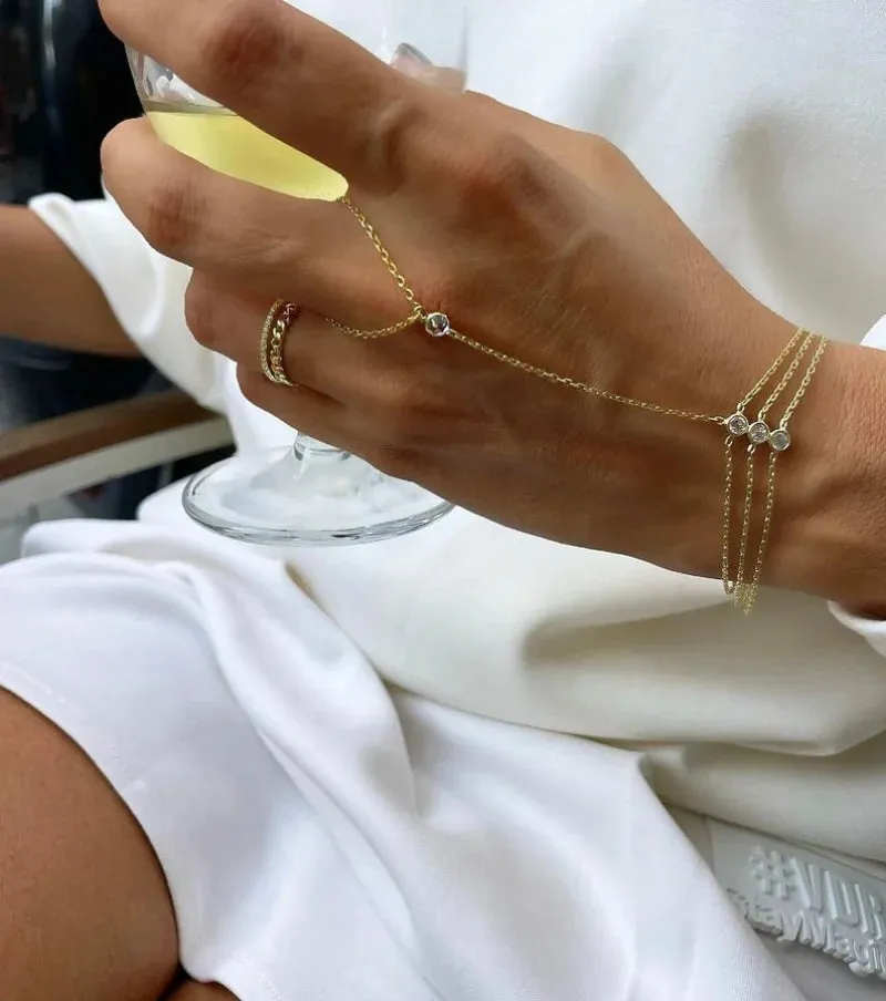Emma Hand Chain