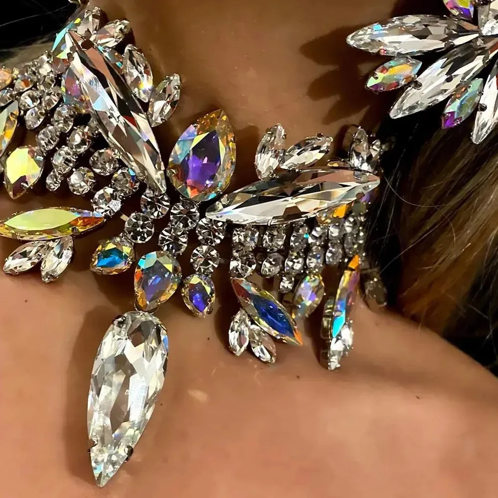 Exaggerated Crystal Choker