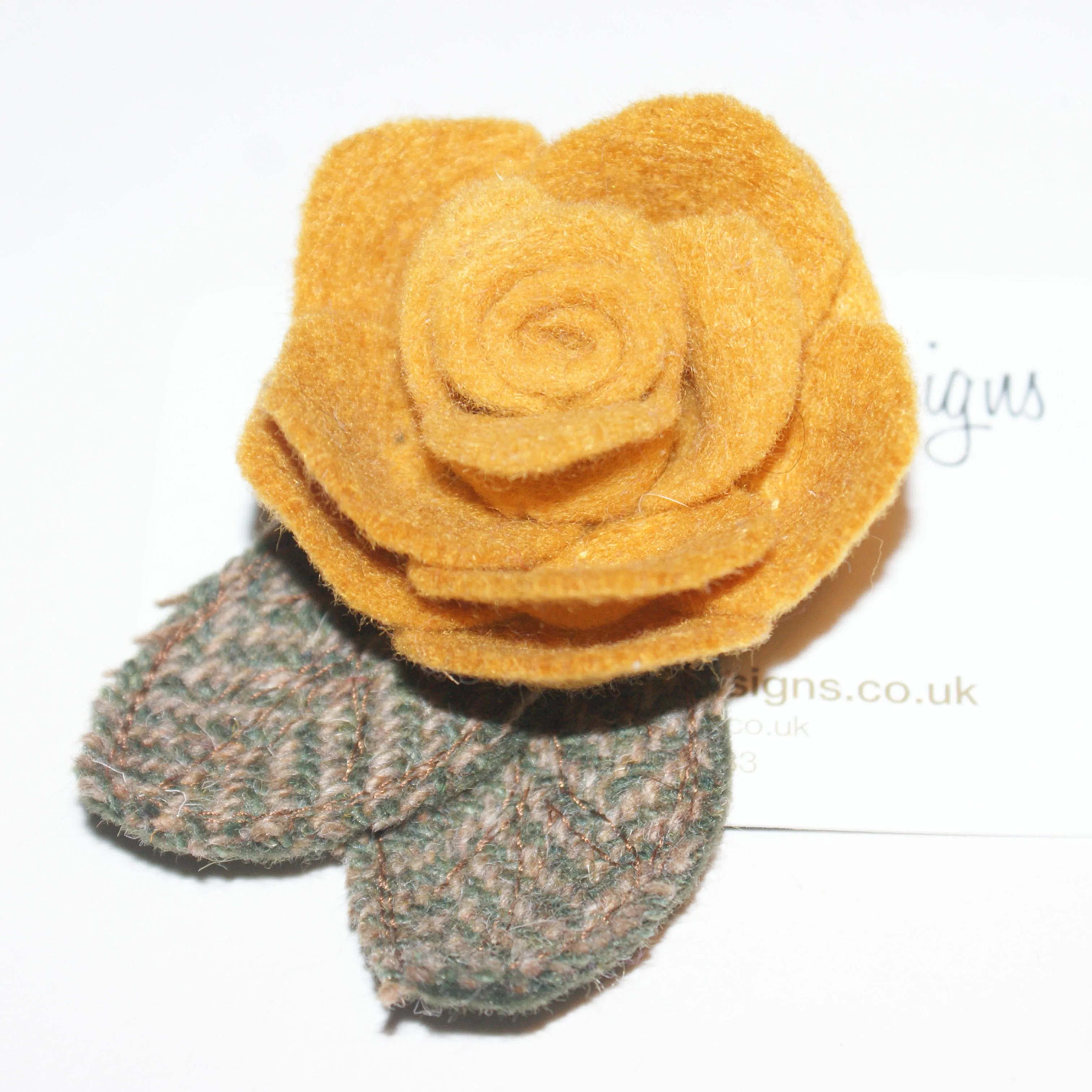 FLORA Autumn Brooch