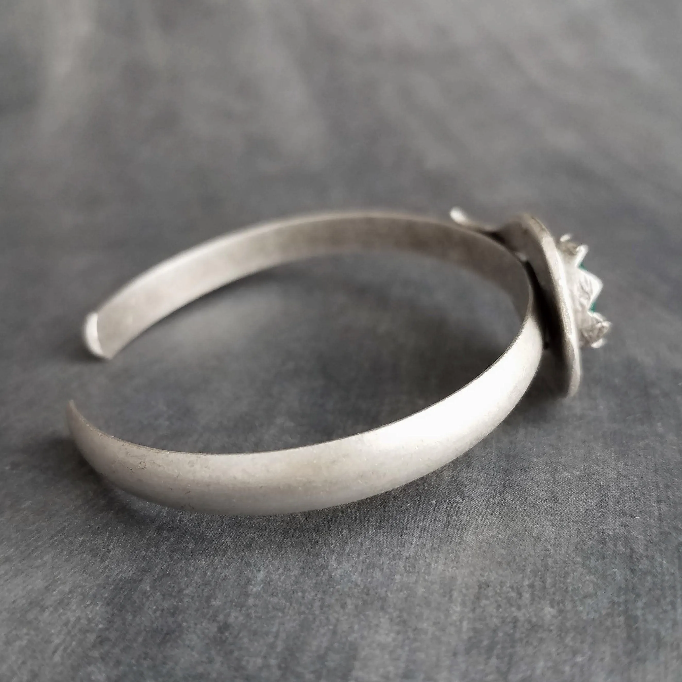 Grey Glass Stone Silver Cuff Bracelet, heavy silver cuff, oxidized silver bracelet, antique silver, black gray glass, dark stormy grey round