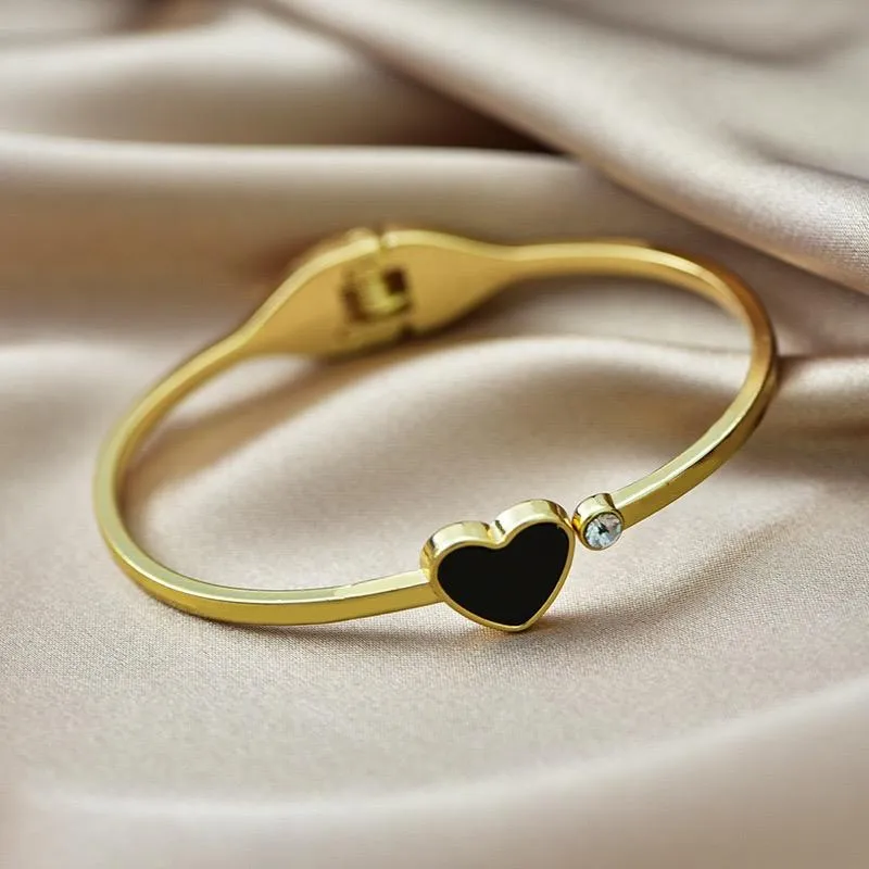 High Quality Titan Stainless Steel with Black Heart & White Stone Bracelet Jewelry for Women and Girls