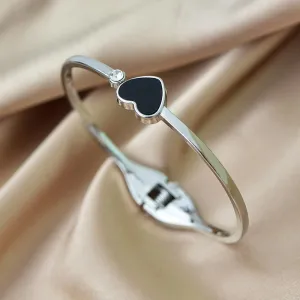 High Quality Titan Stainless Steel with Black Heart & White Stone Bracelet Jewelry for Women and Girls