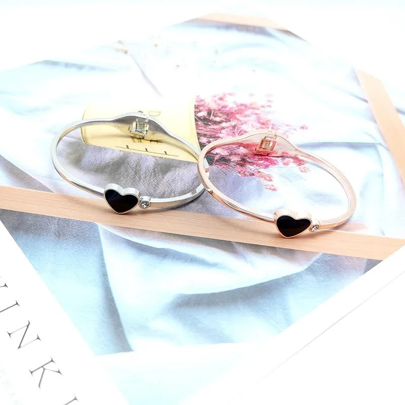 High Quality Titan Stainless Steel with Black Heart & White Stone Bracelet Jewelry for Women and Girls