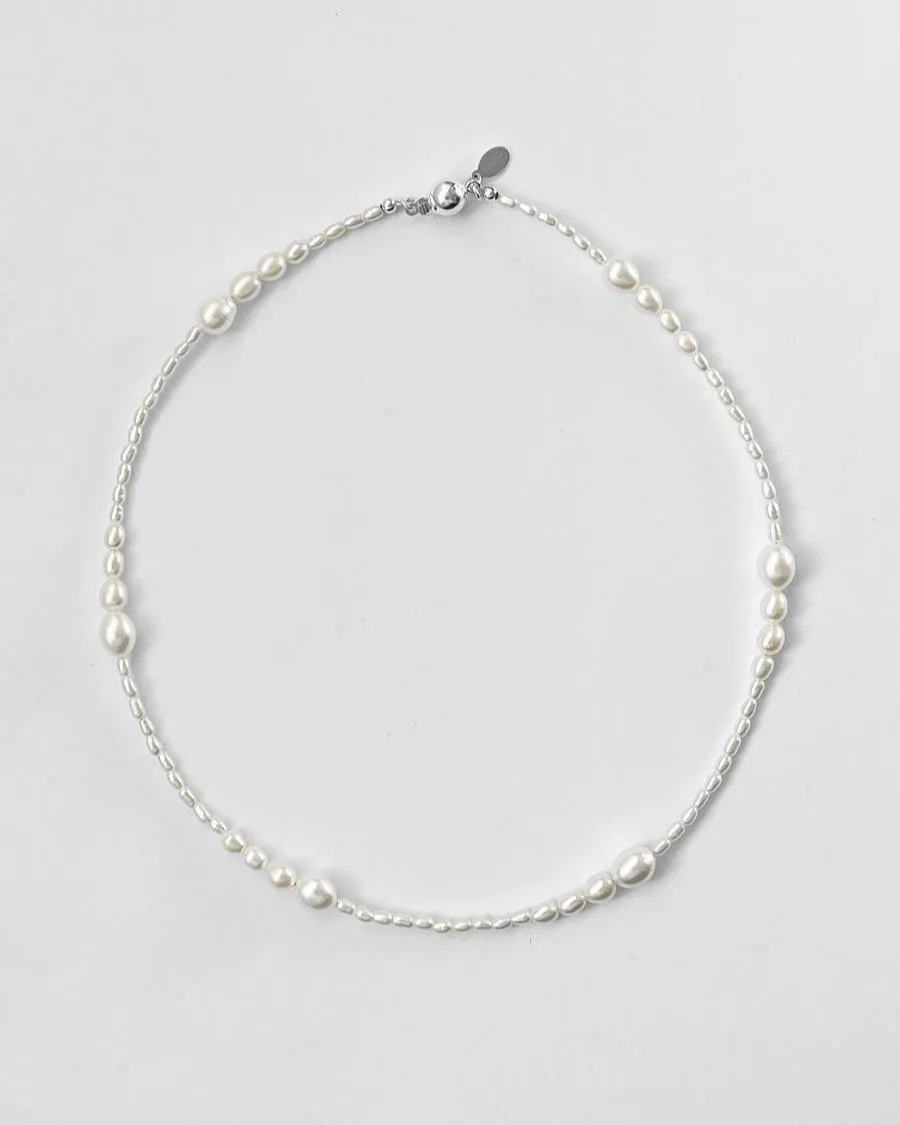 Kara Yoo: Avery Necklace - Pearl