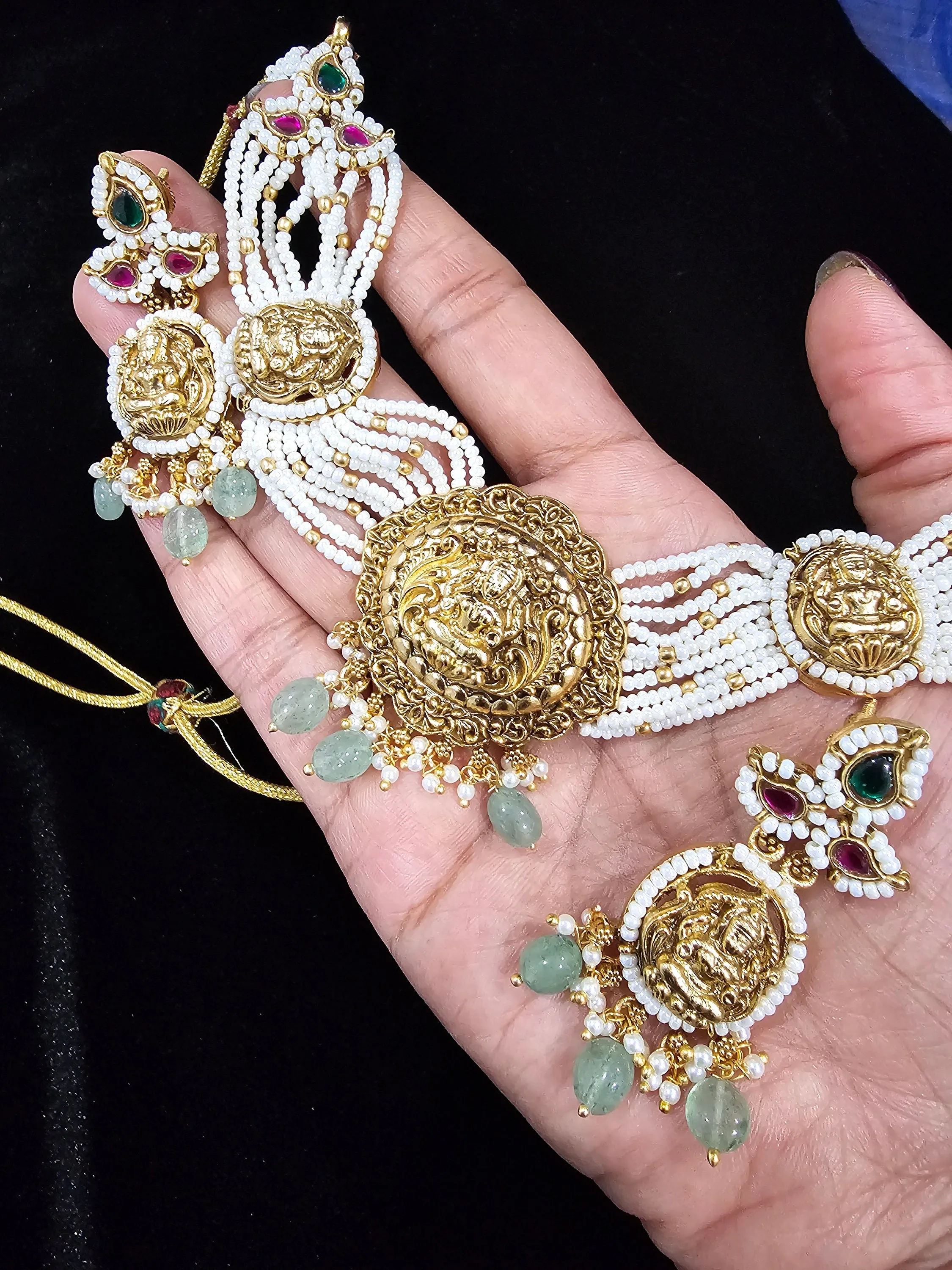 Lakshmi Nakshi Choker