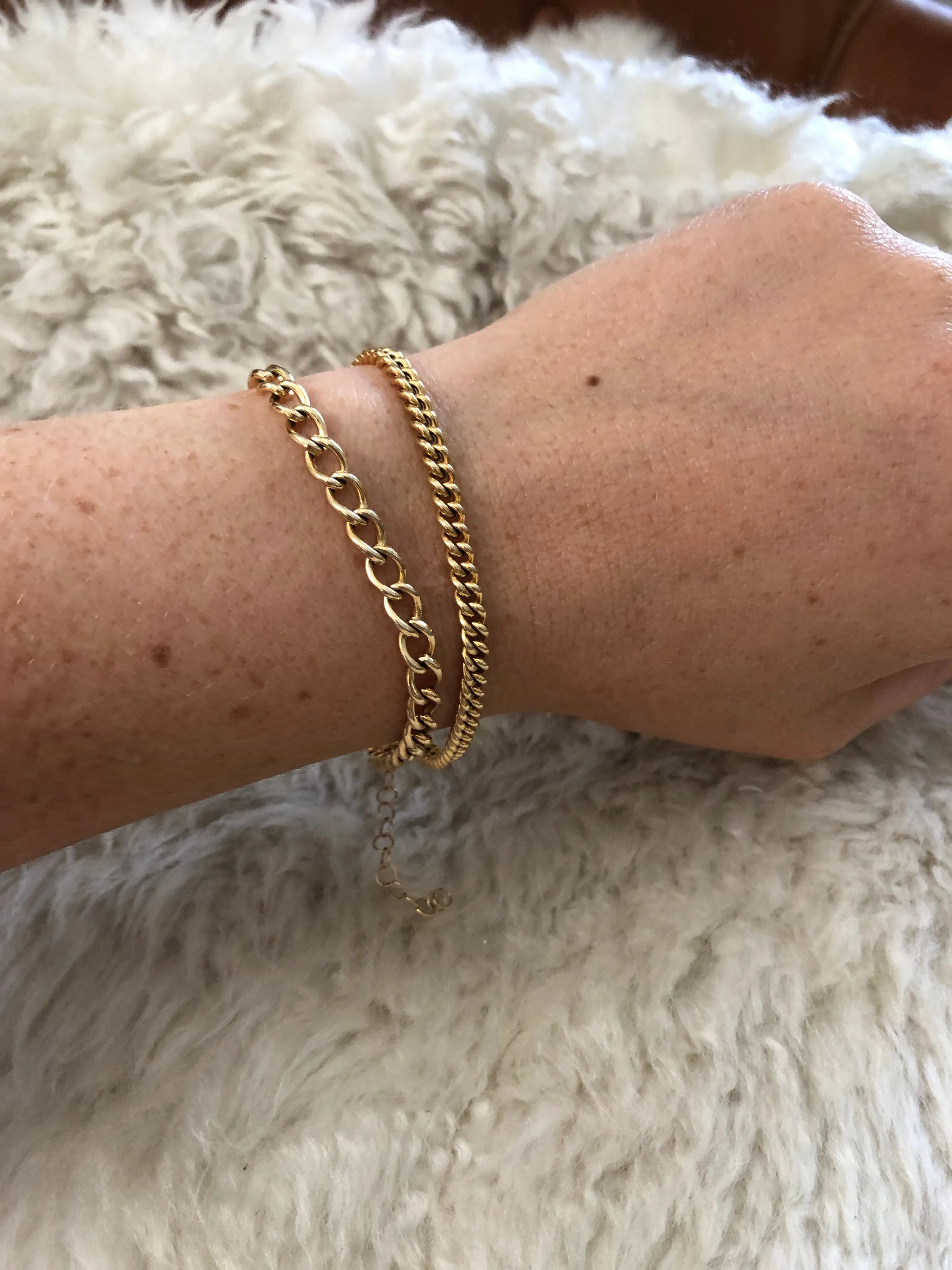 Link chain bracelets