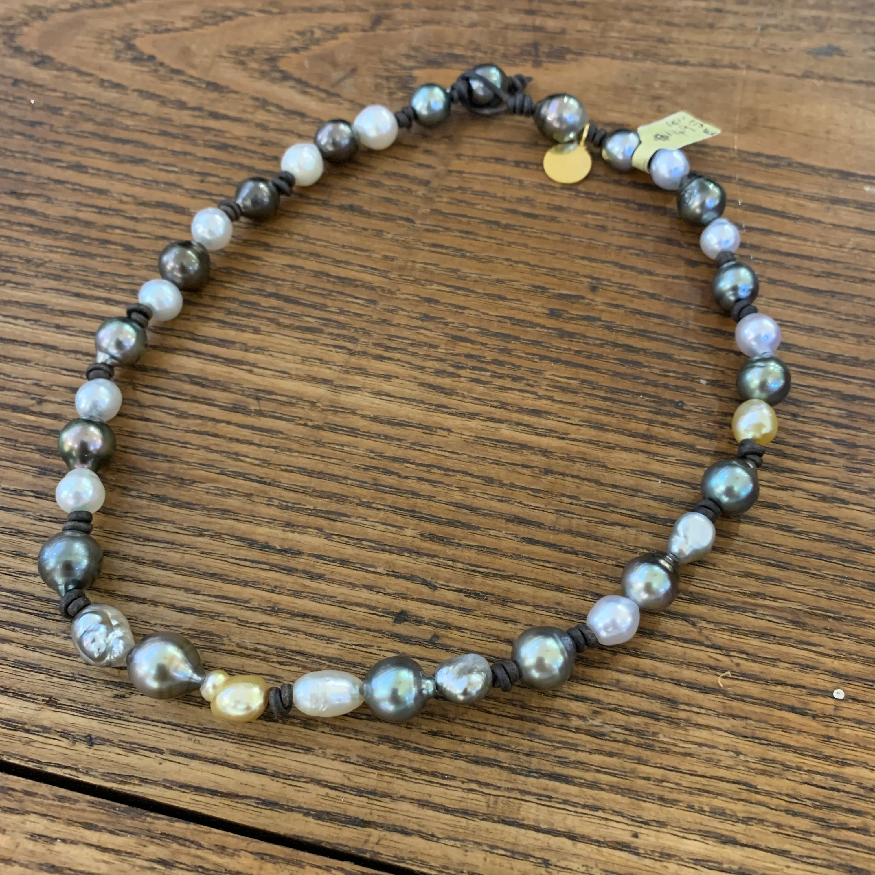Lola Choker