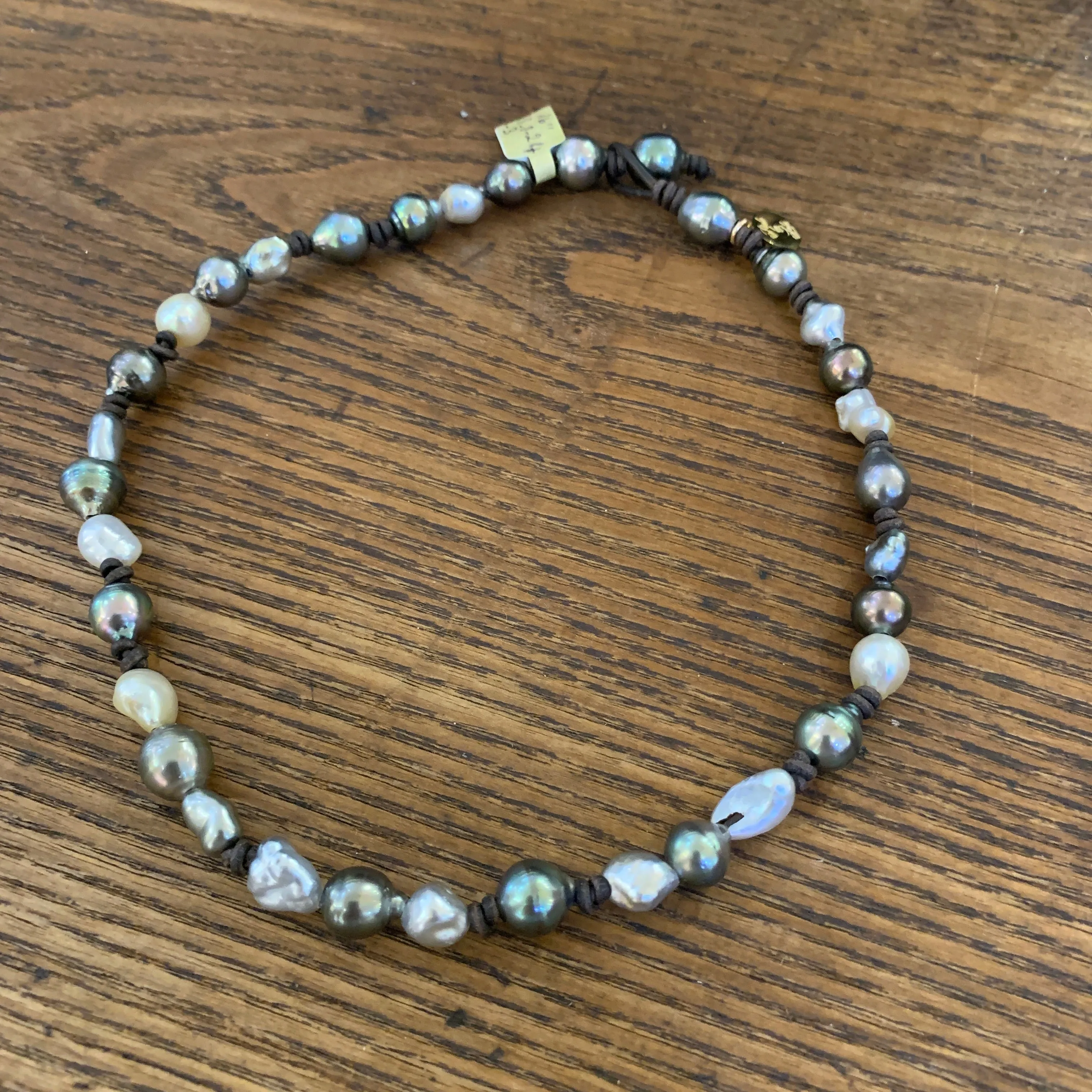 Lola Choker