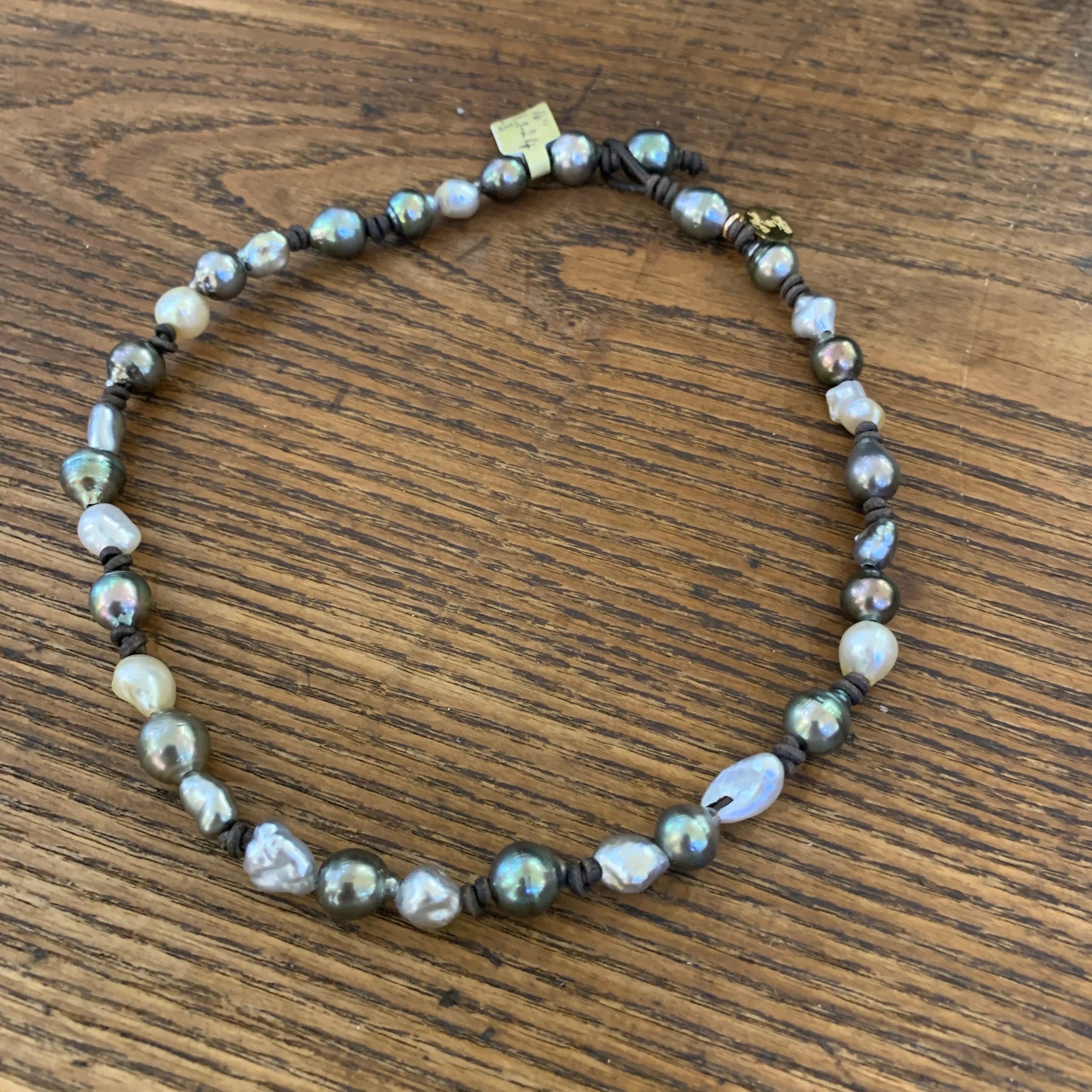 Lola Choker