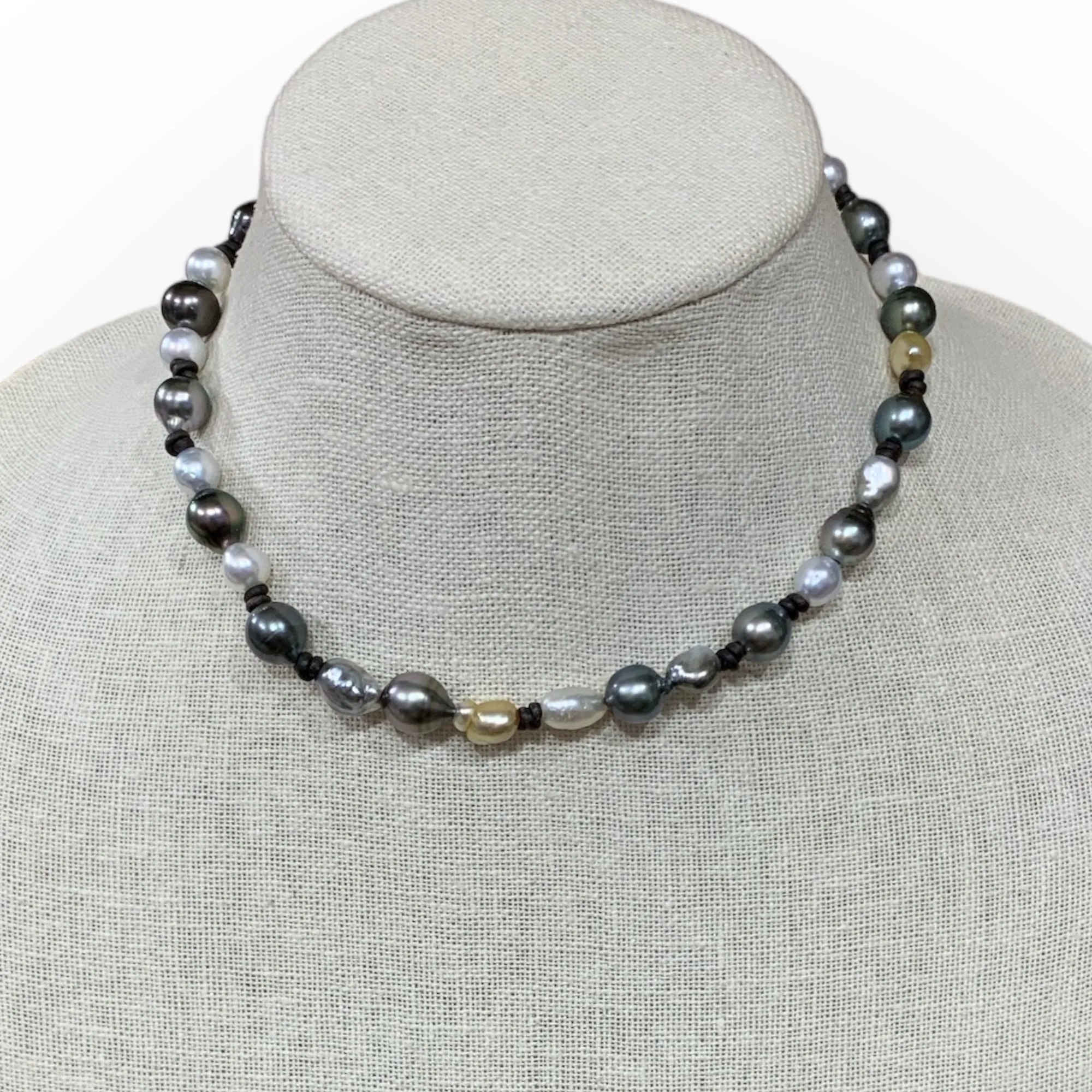 Lola Choker