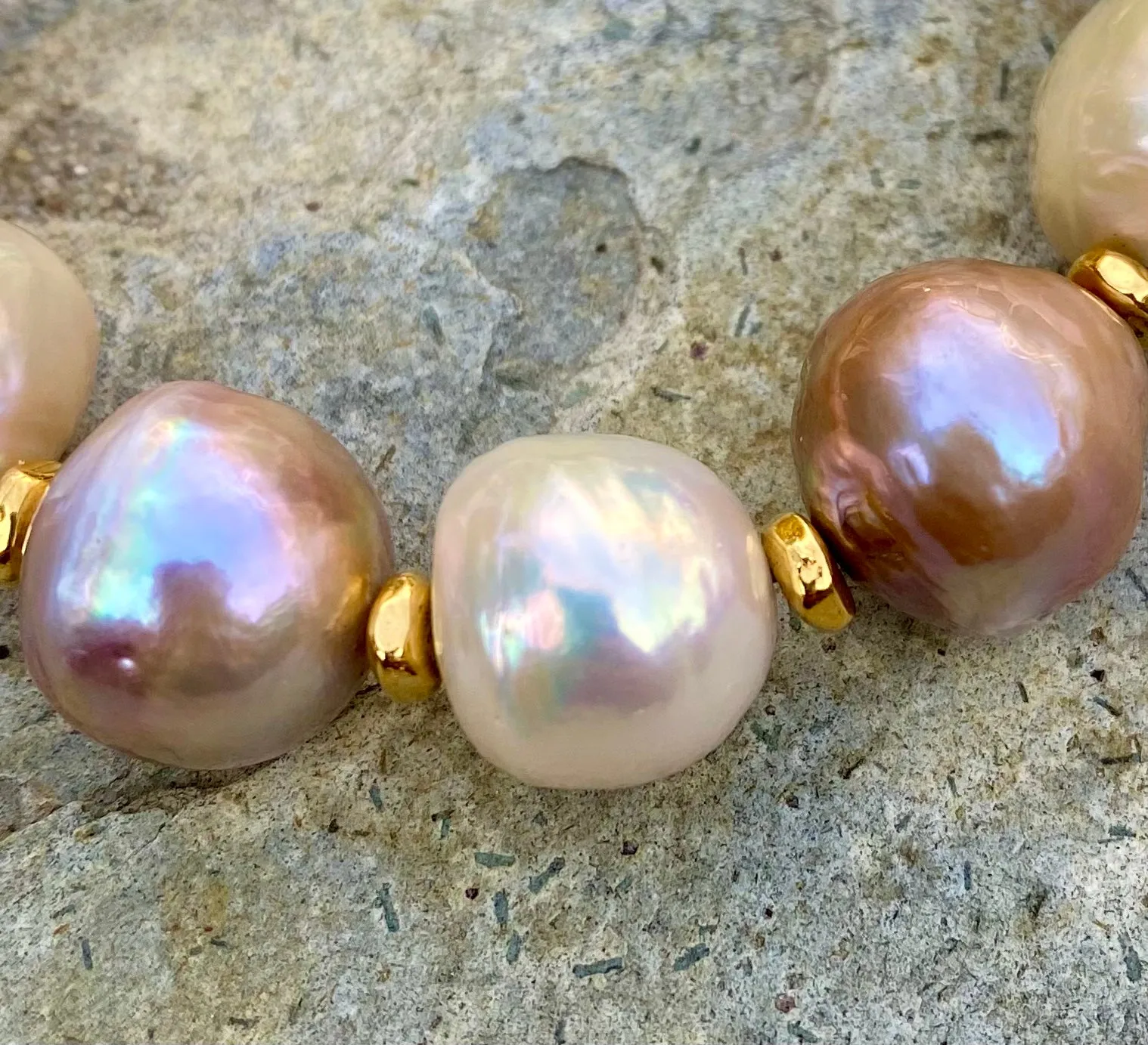 Lustre Pearl Bracelet