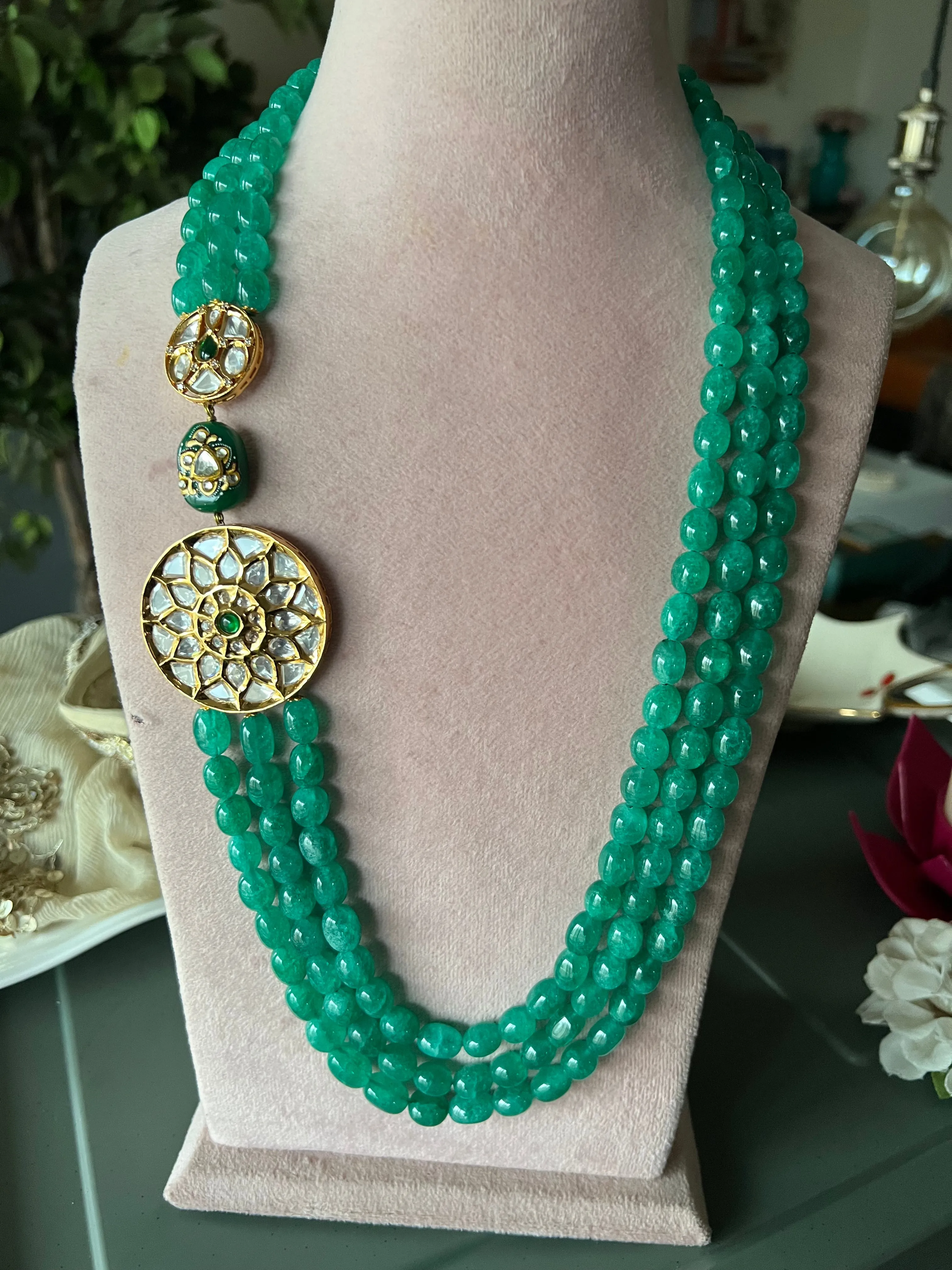 Maharani Kundan and Green Quartz Necklace