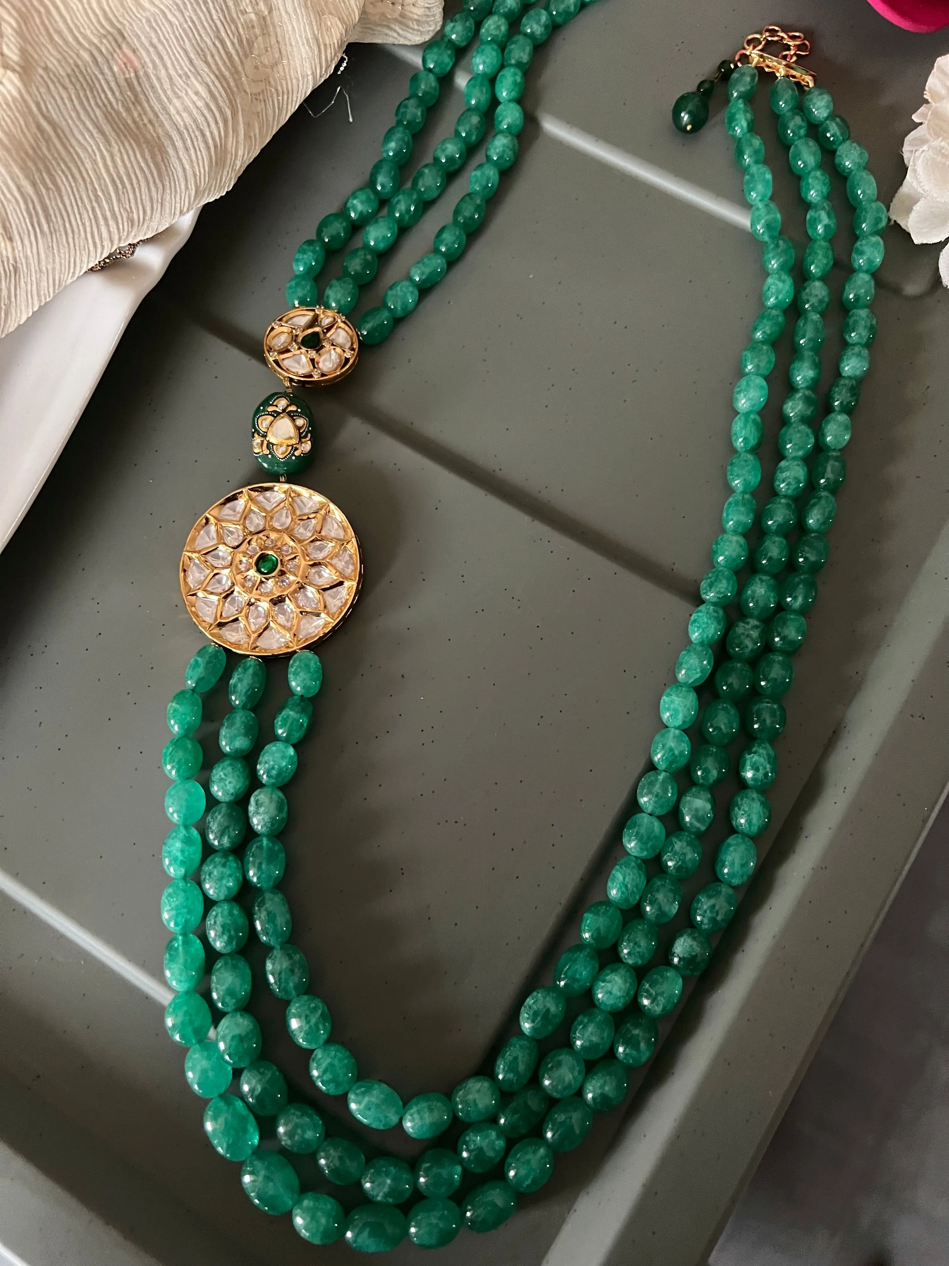 Maharani Kundan and Green Quartz Necklace