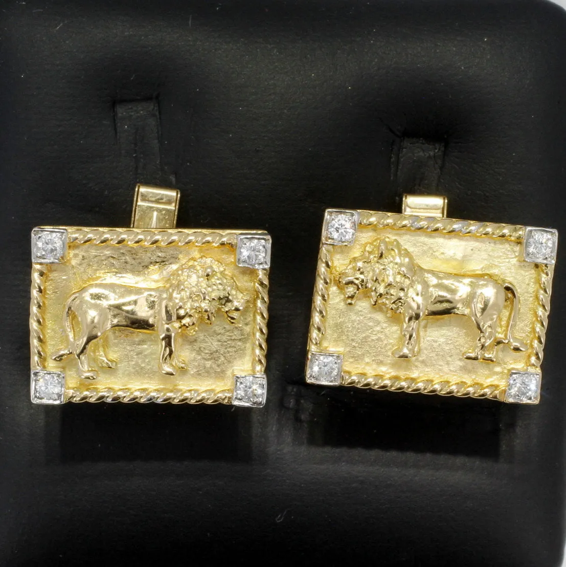 Mans 18kt Gold Lion Body Cuff Links with Diamond Corners