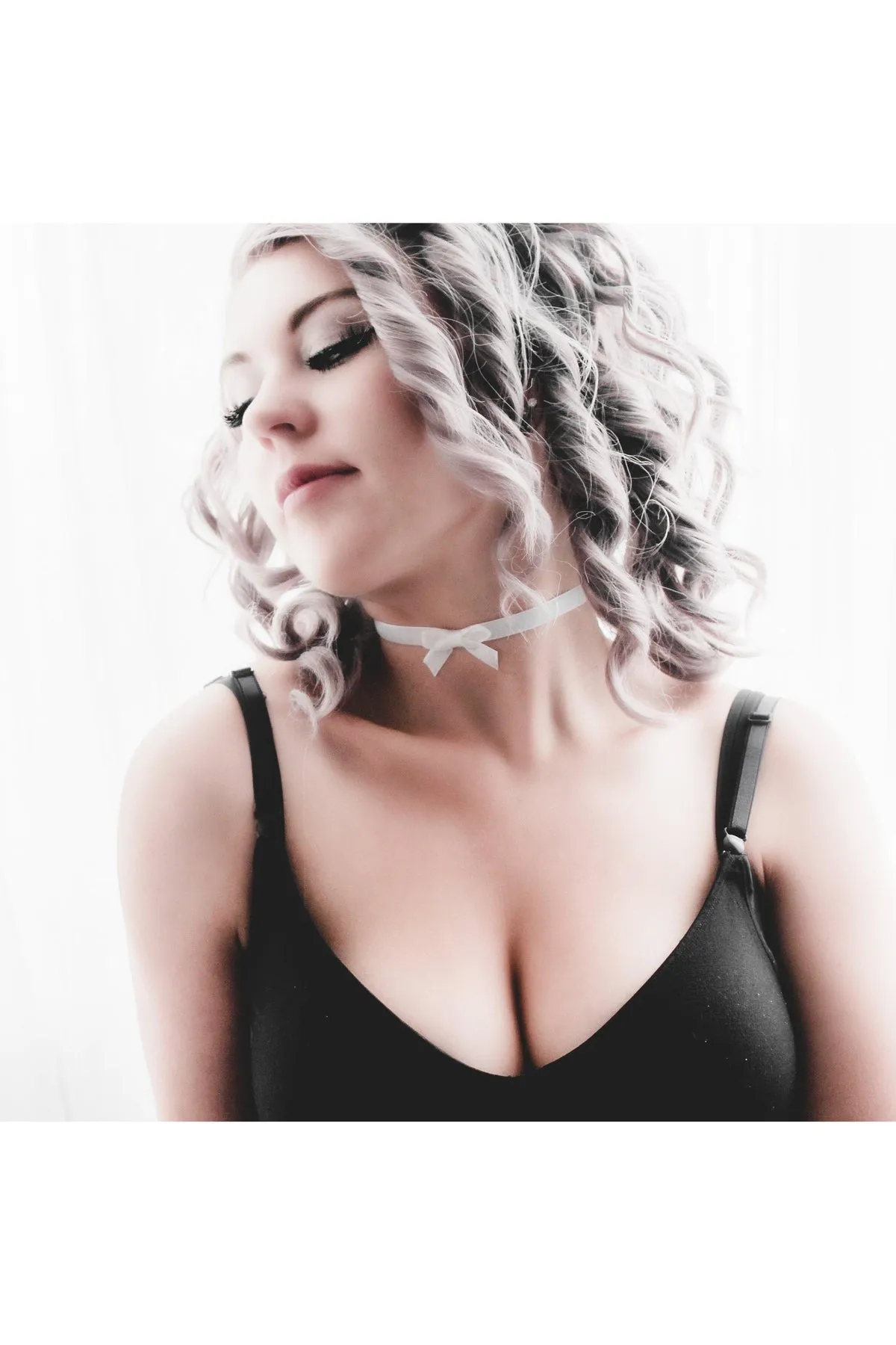 Marie Antoinette Bowtye