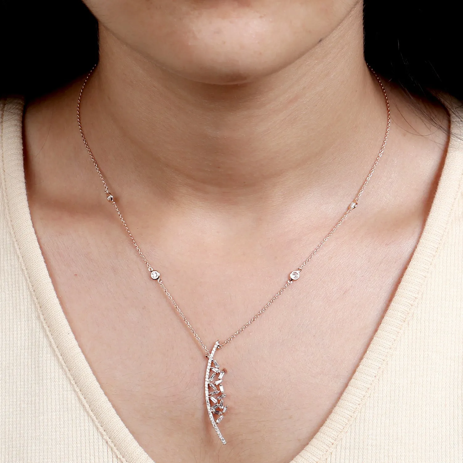 Natural Baguette Diamond Cluster Choker Necklace In 18k Rose Gold
