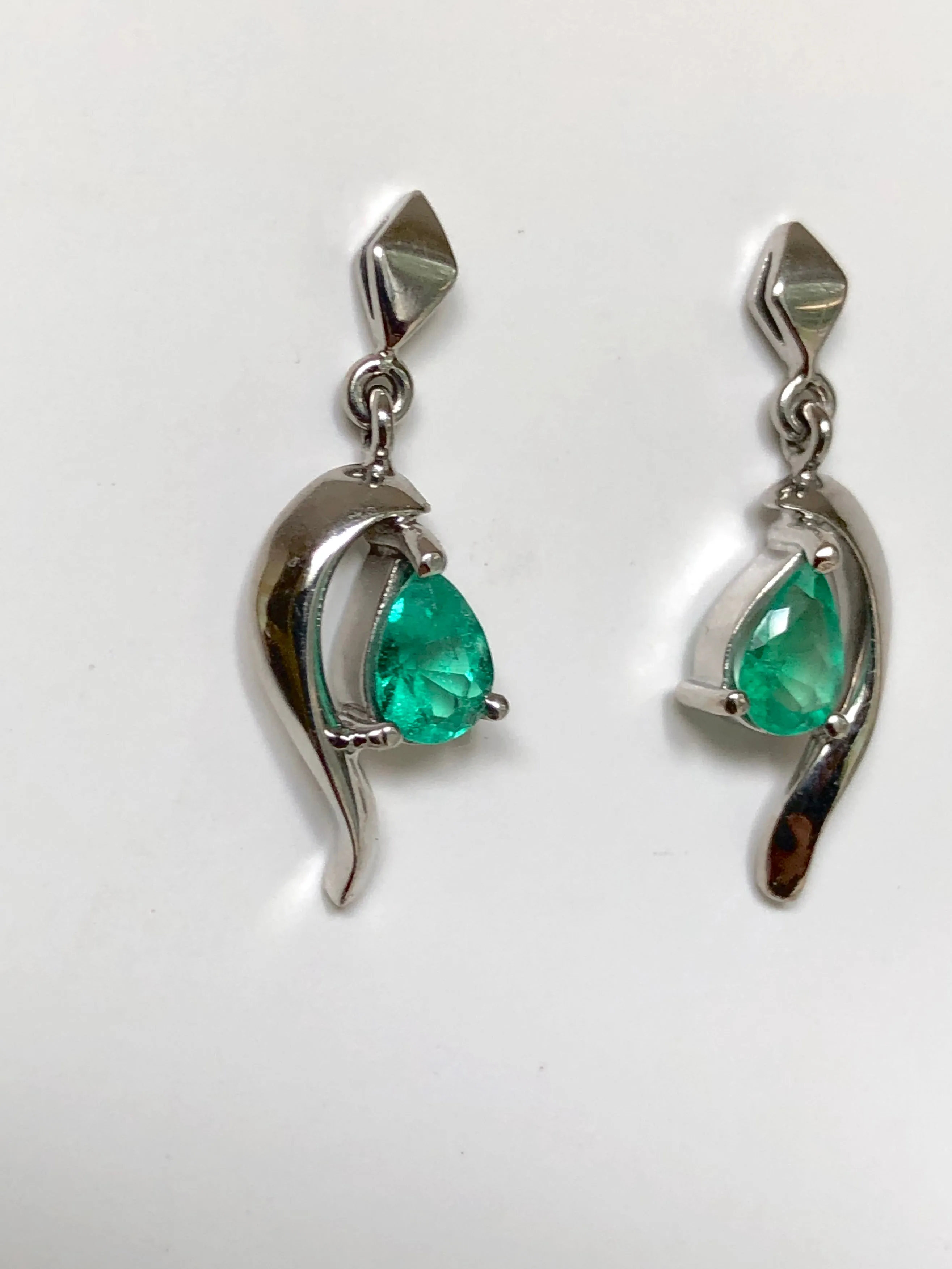 Natural Colombian Emerald Dangle Earrings 18K Gold