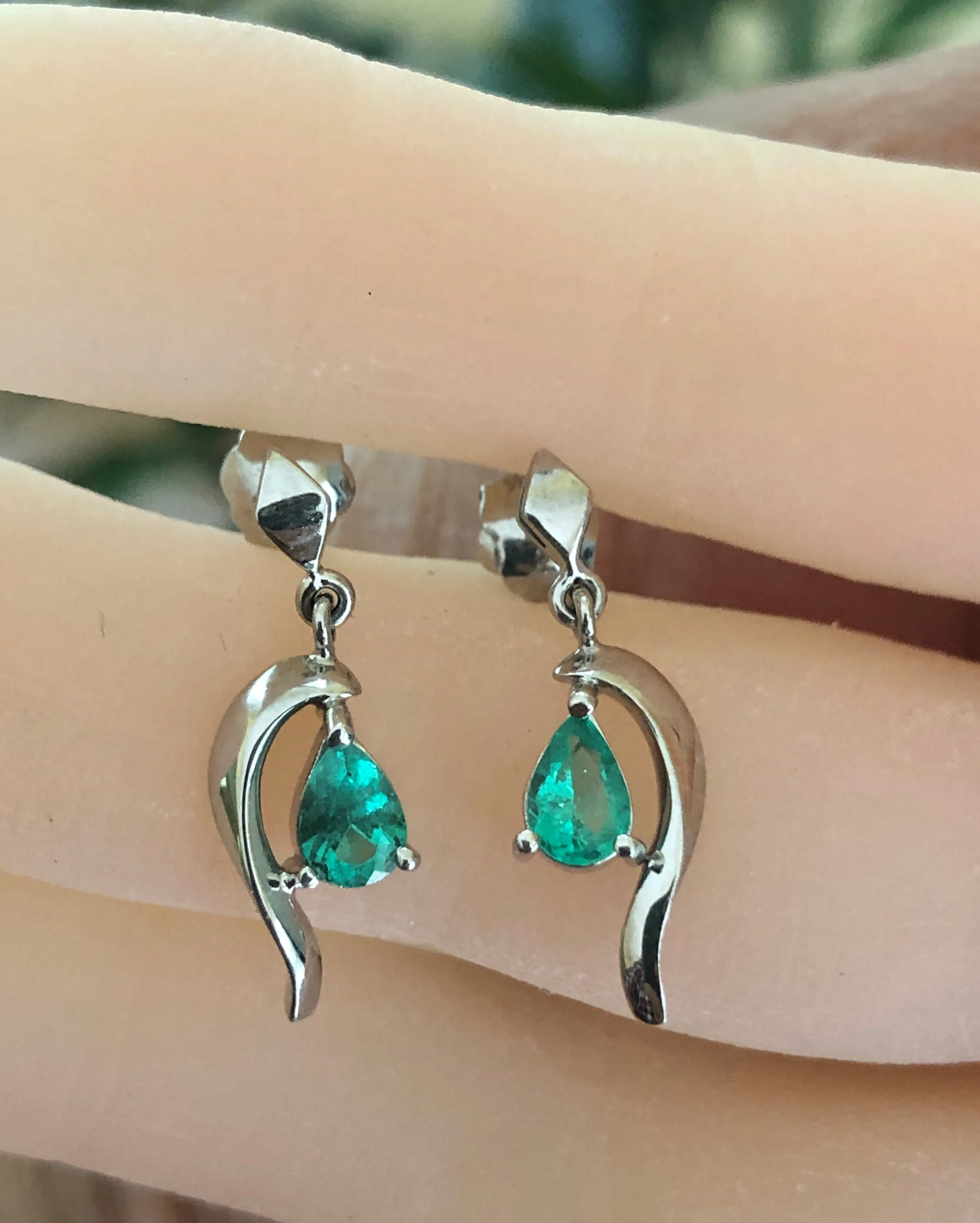 Natural Colombian Emerald Dangle Earrings 18K Gold
