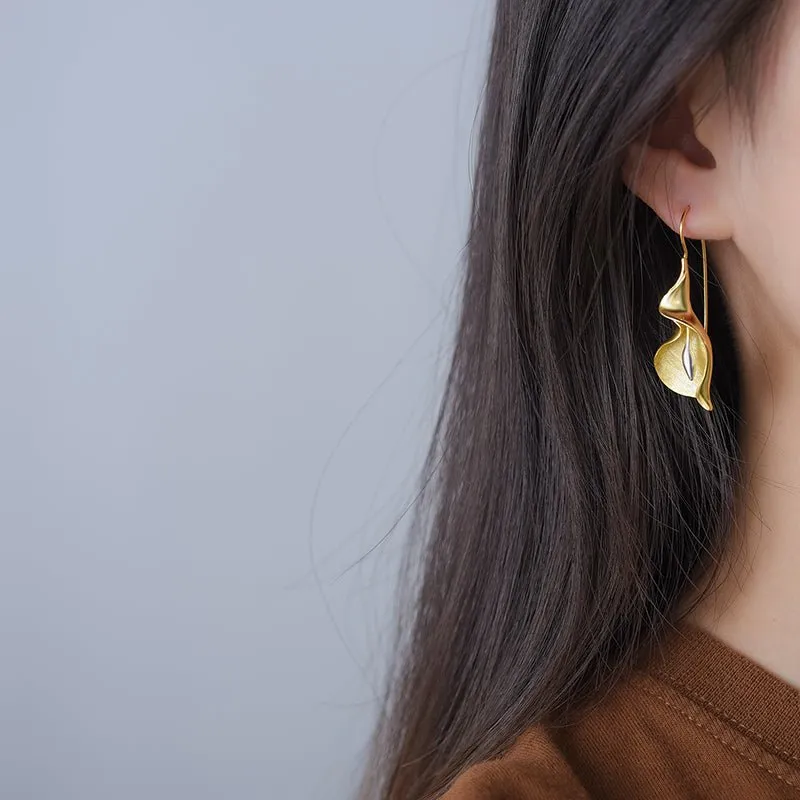 PetalPoise Dangle Earrings  |  A perfect balance of elegance and charm.