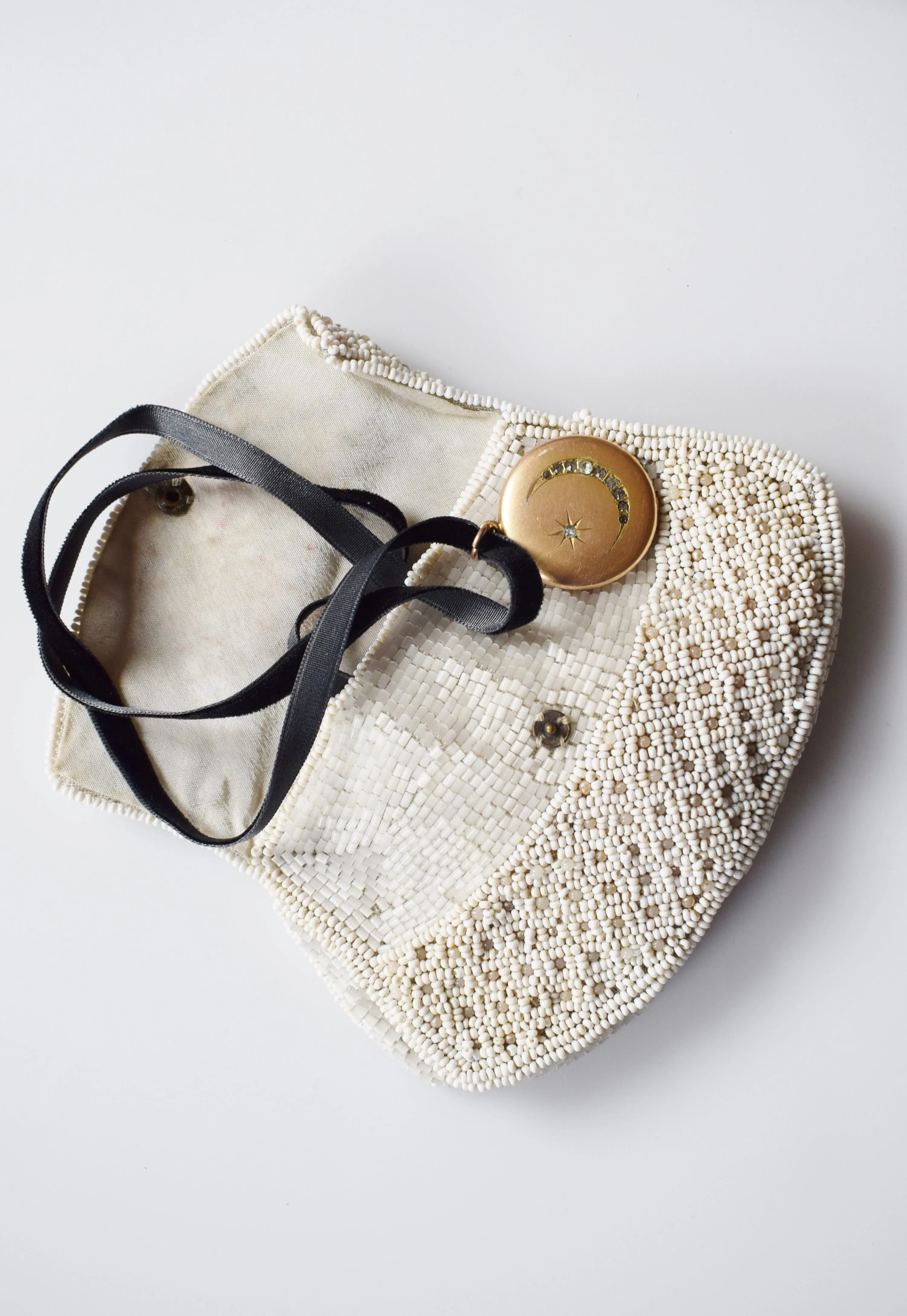Petite Vintage Beaded Coin or Keepsake Purse