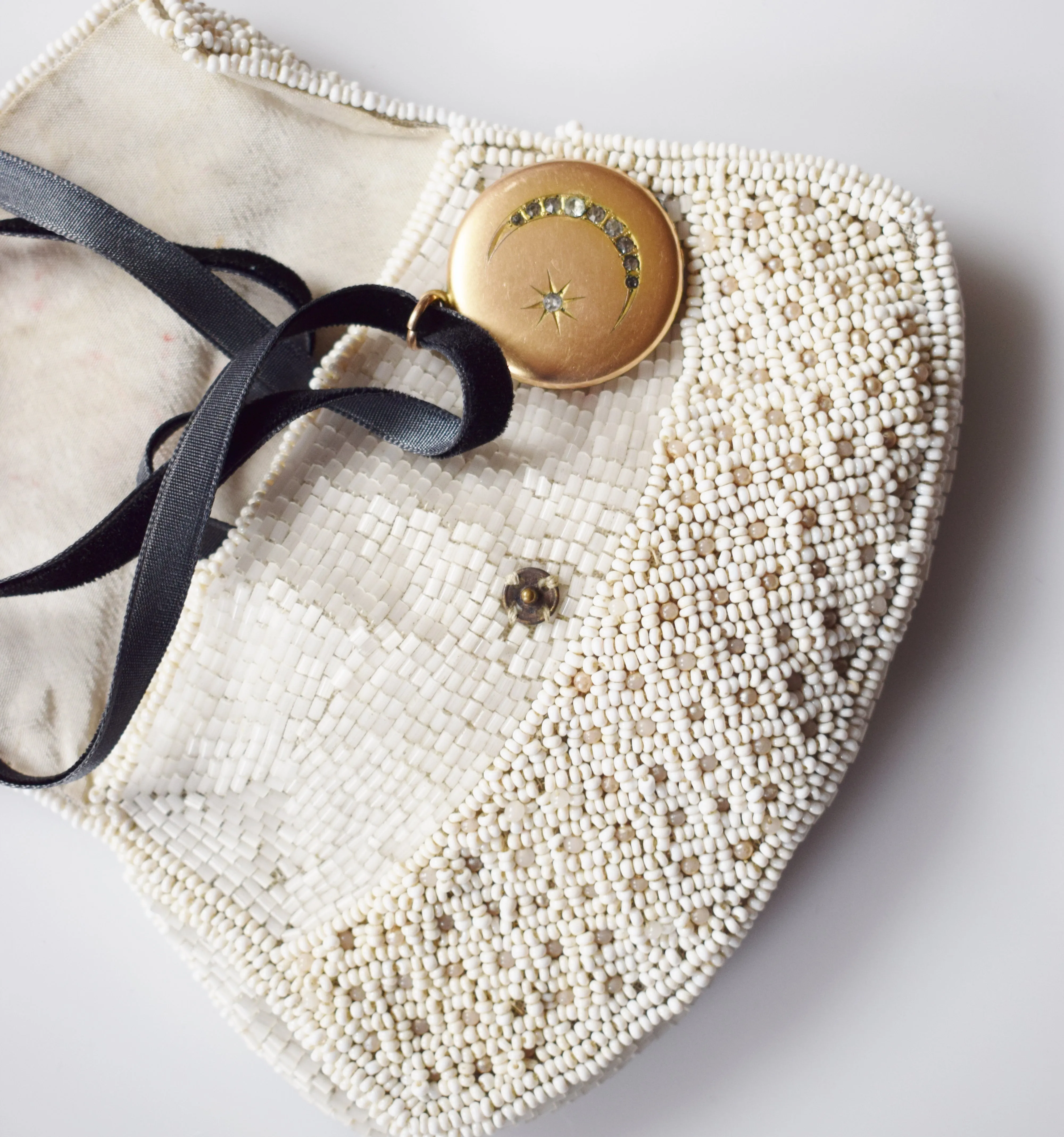 Petite Vintage Beaded Coin or Keepsake Purse