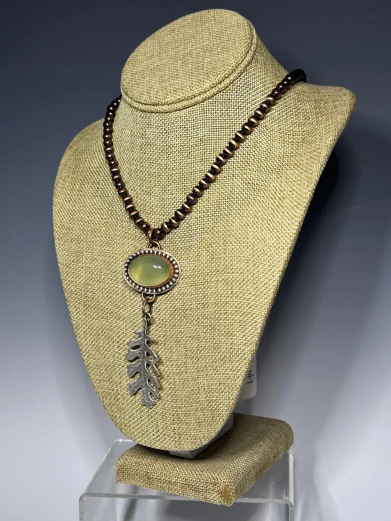 "PREHNITE LEAF NECKLACE JK147