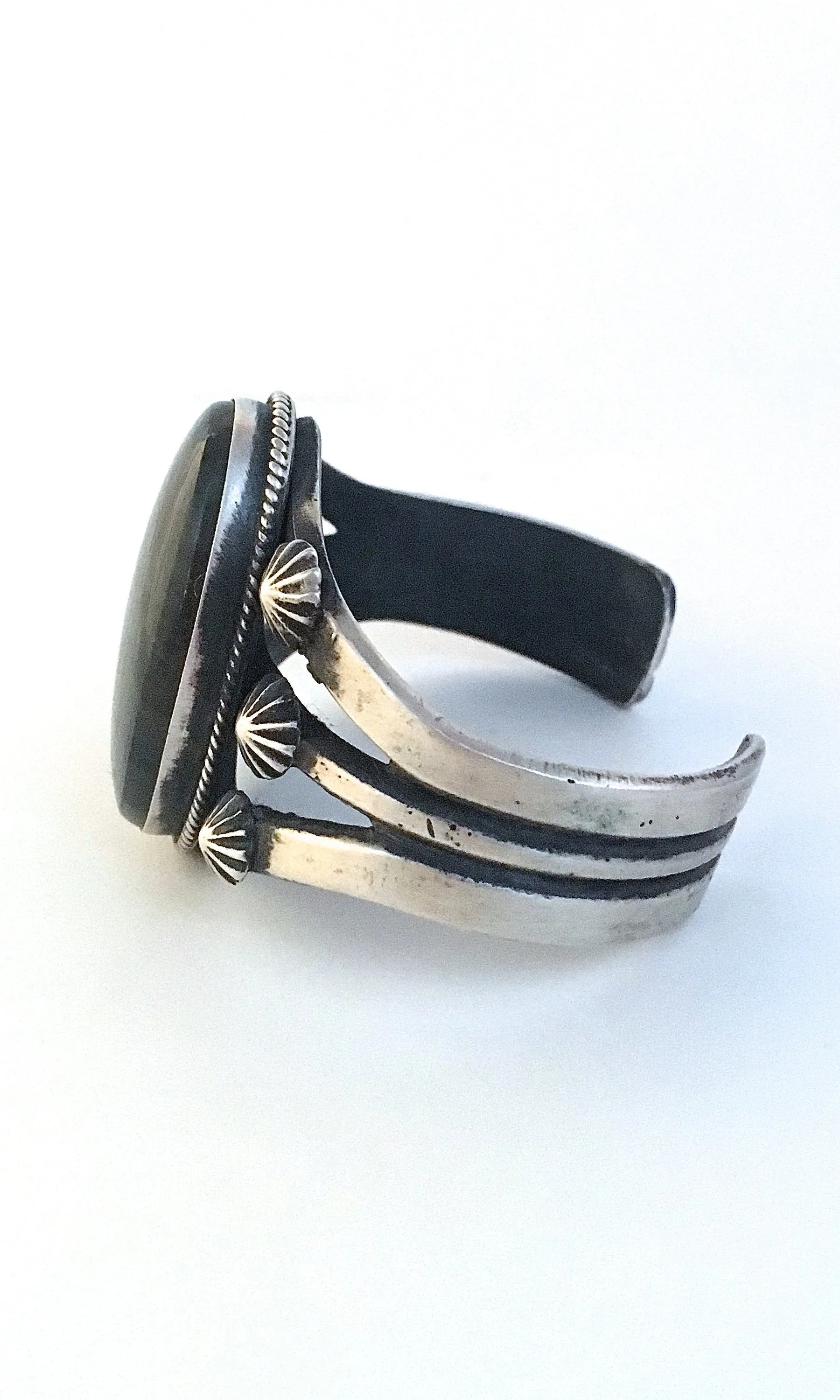 ROMANCING THE STONE Navajo Large Oval Labradorite & Silver Cuff